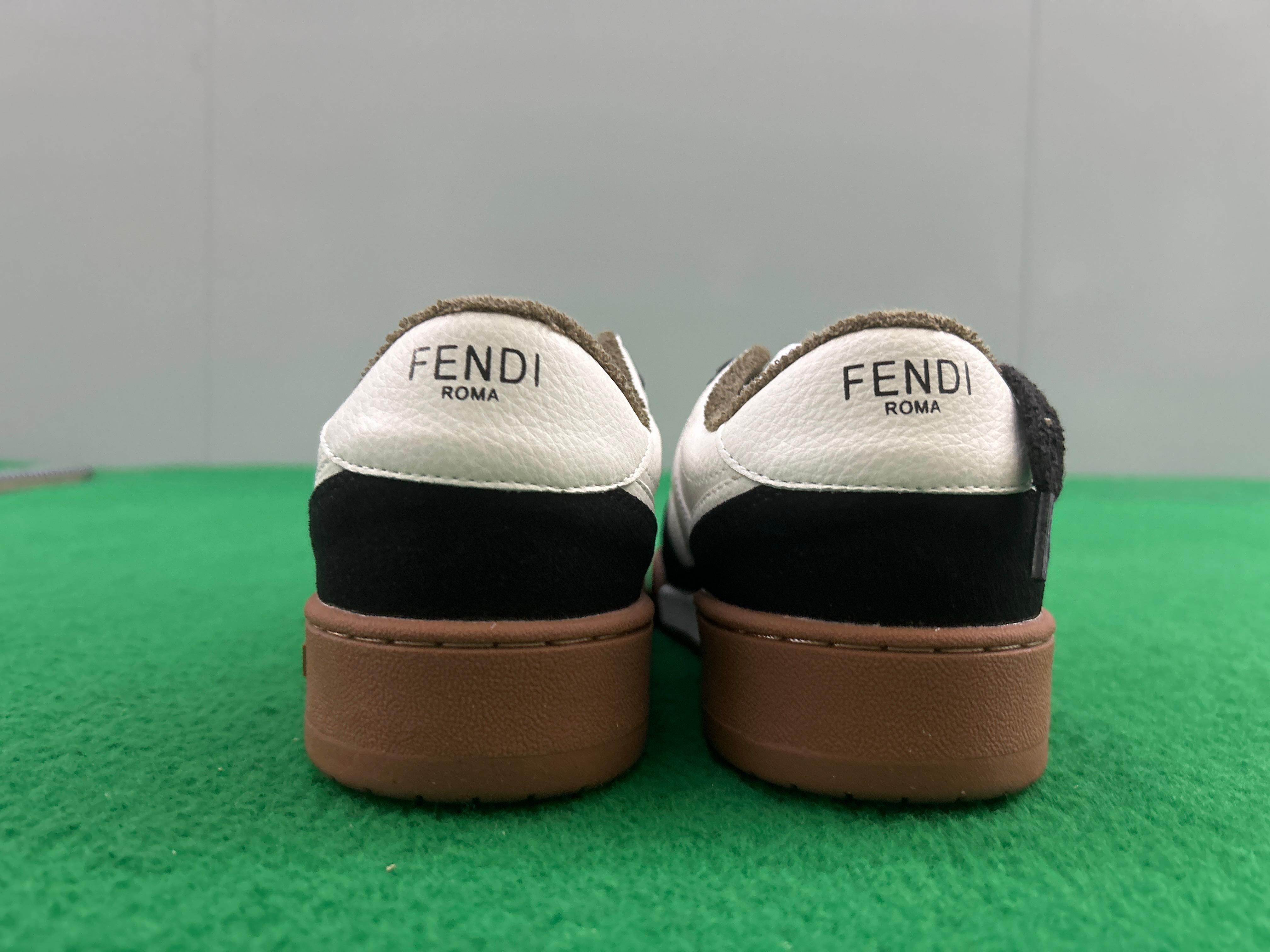 Foto QC 2 de Fendi Match Leather Suede Low Sneakers Nudo