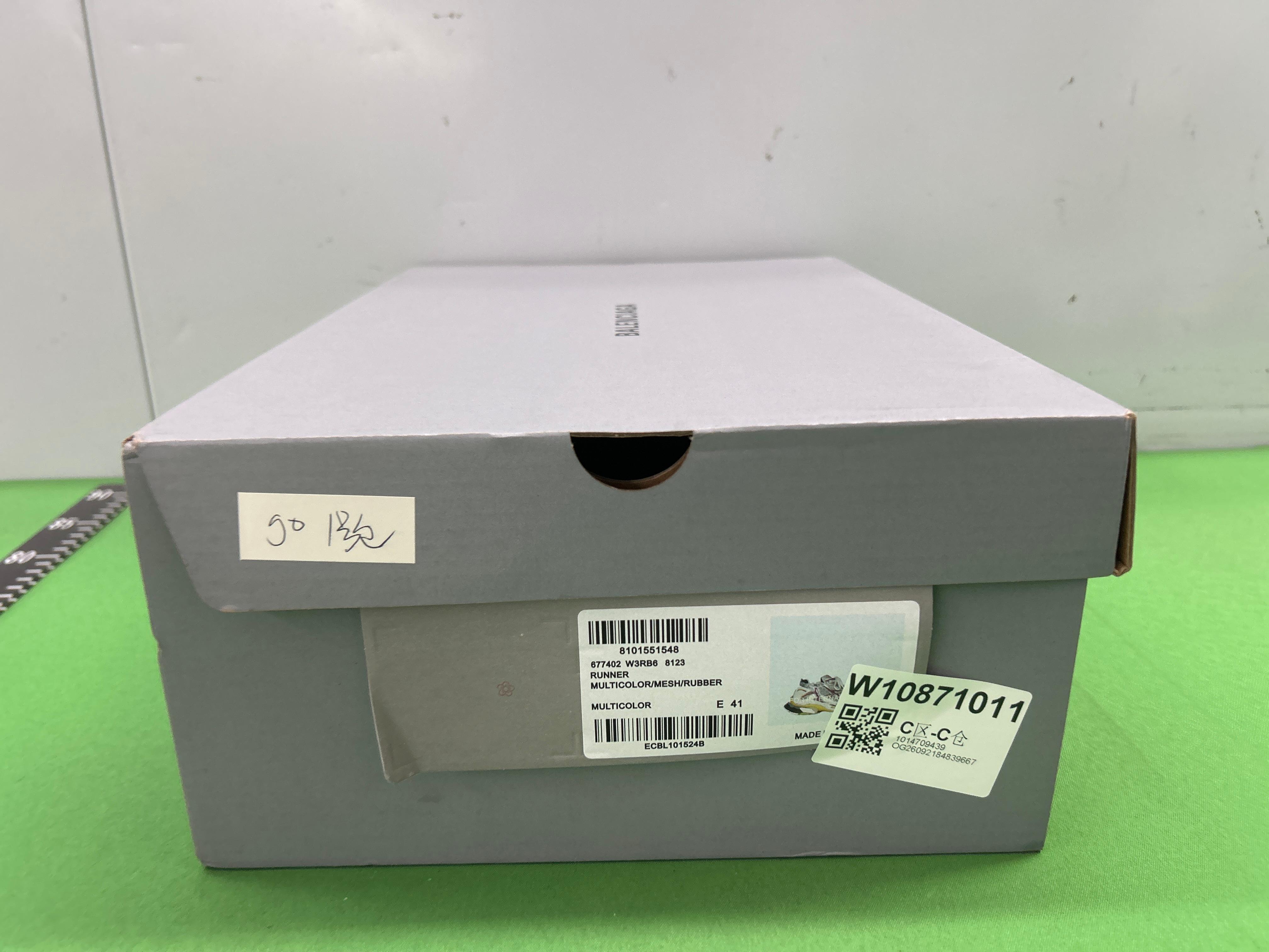 Foto QC 1 de Balenciaga Runner Graffiti Black Red 677403 W3RA1 1000