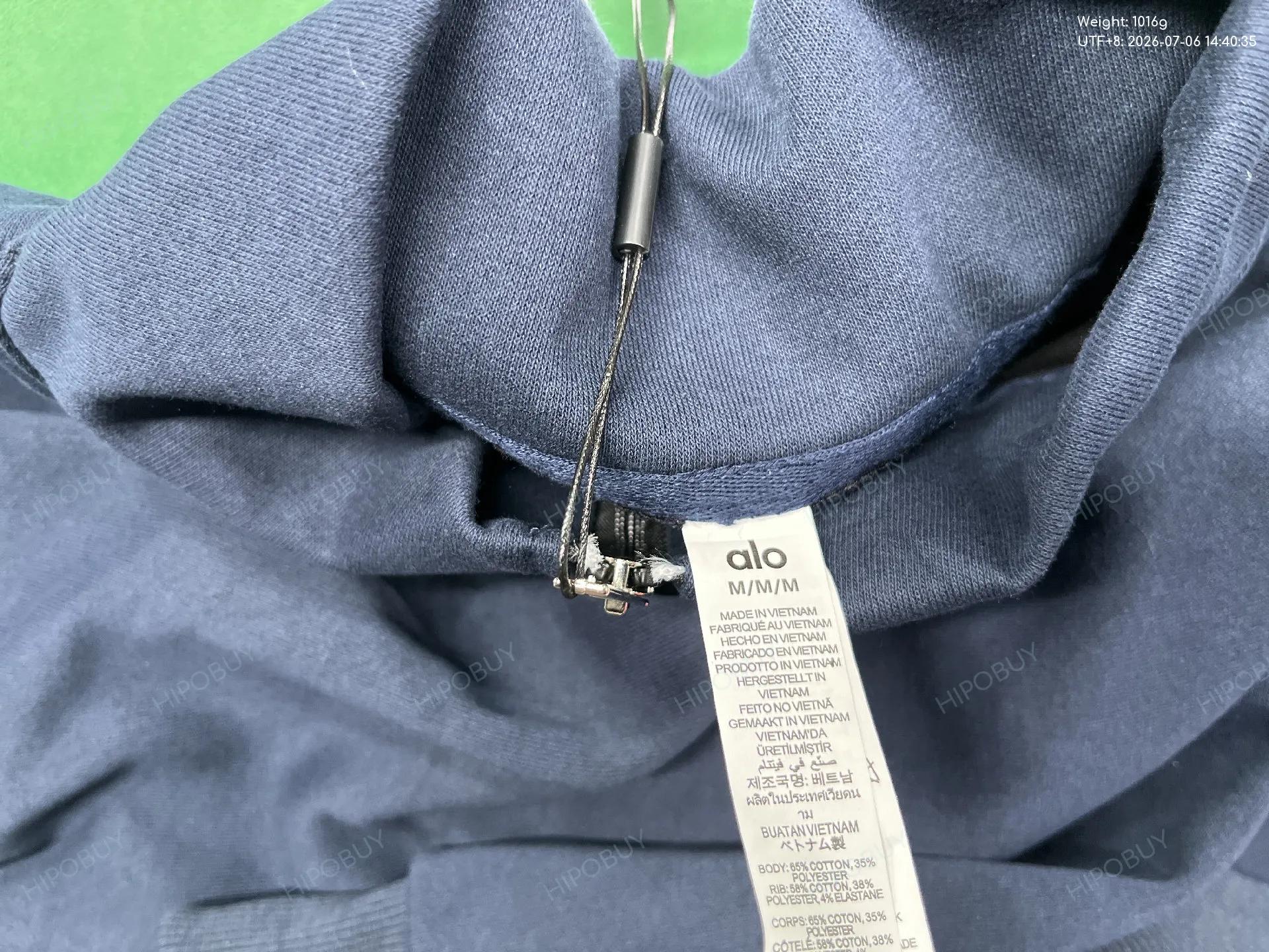 Foto QC 6 de Alo Yoga Accolade Set 2-Piece Navy