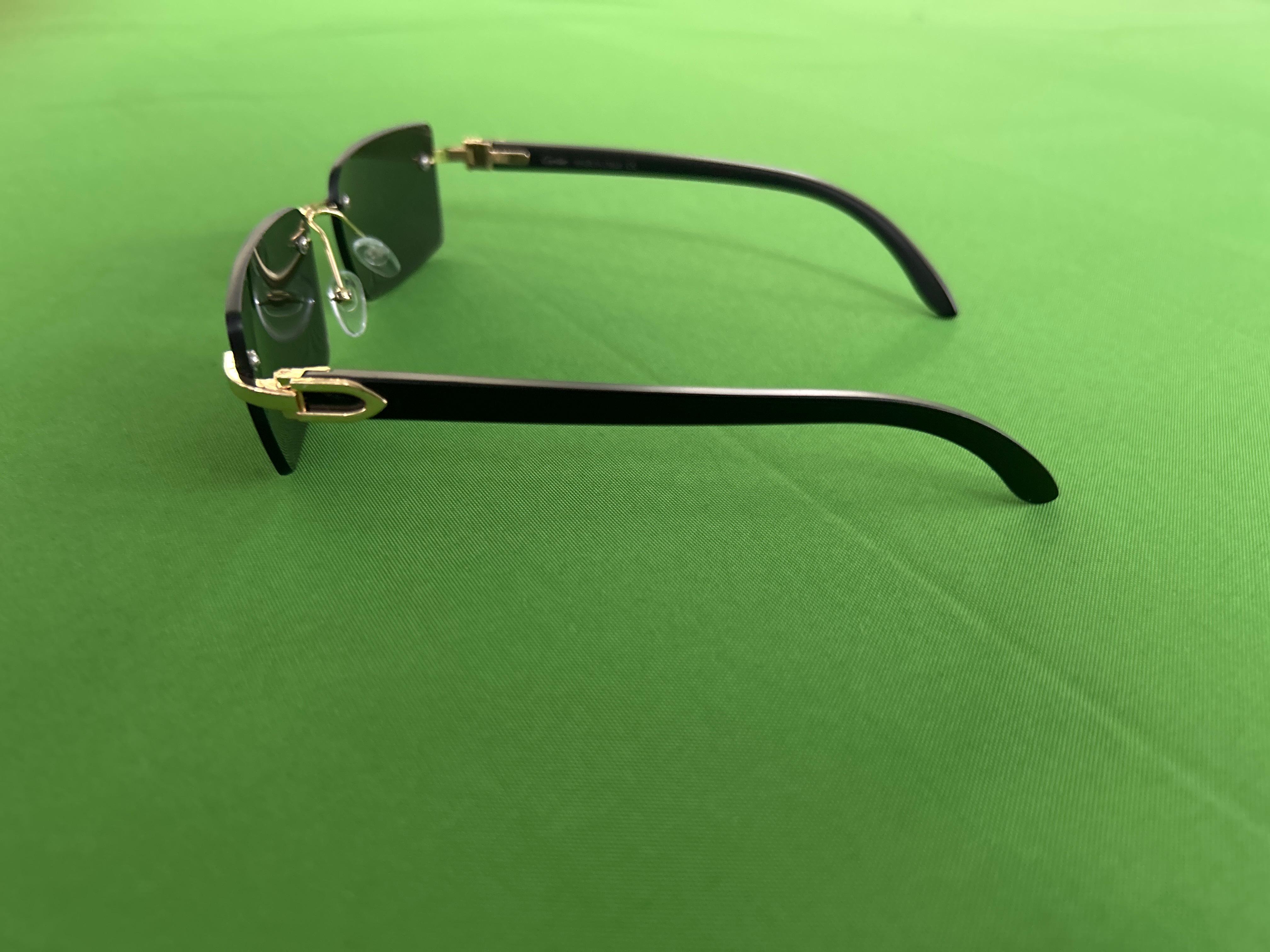 Foto QC 2 de Cartier C Décor Rimless Rectangle Metal Sunglasses Gold Burgundy Grey Gradient (CT0330S)