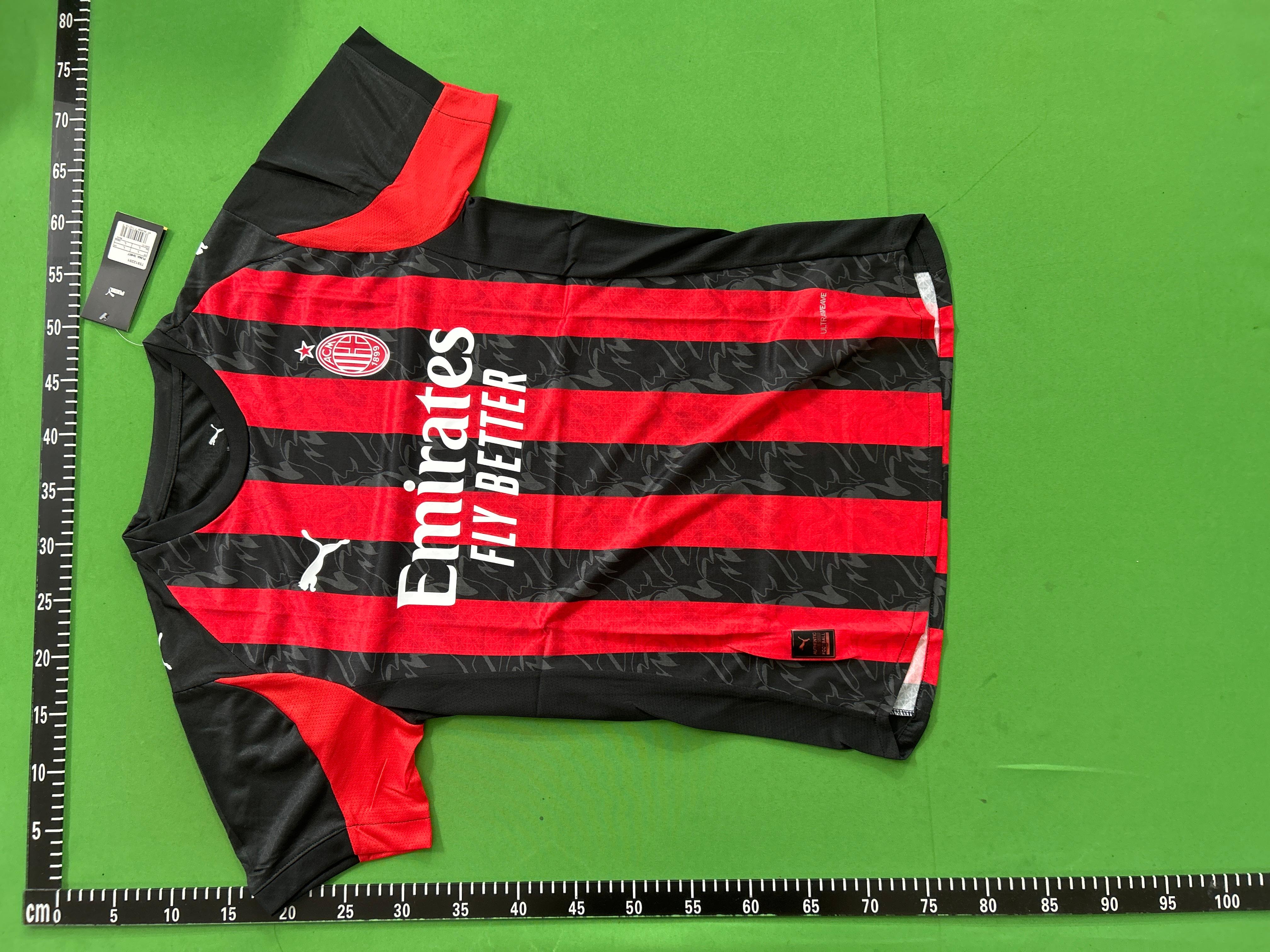 Foto QC 3 de Puma x AC Milan 2021/22 Pre-Match Player Version Jersey Light Blue