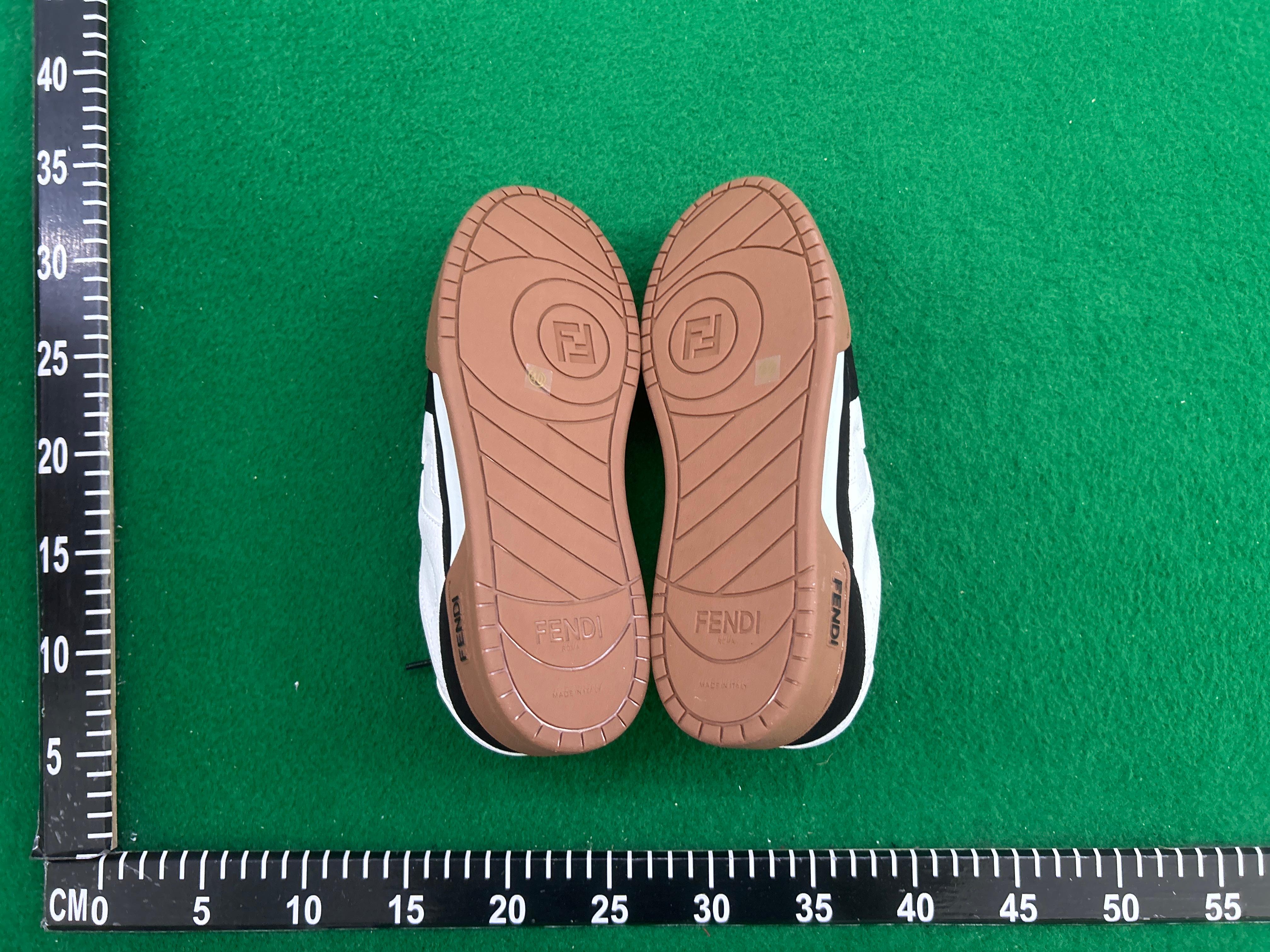 Foto QC 6 de Fendi Match Leather Suede Low Sneakers Nudo