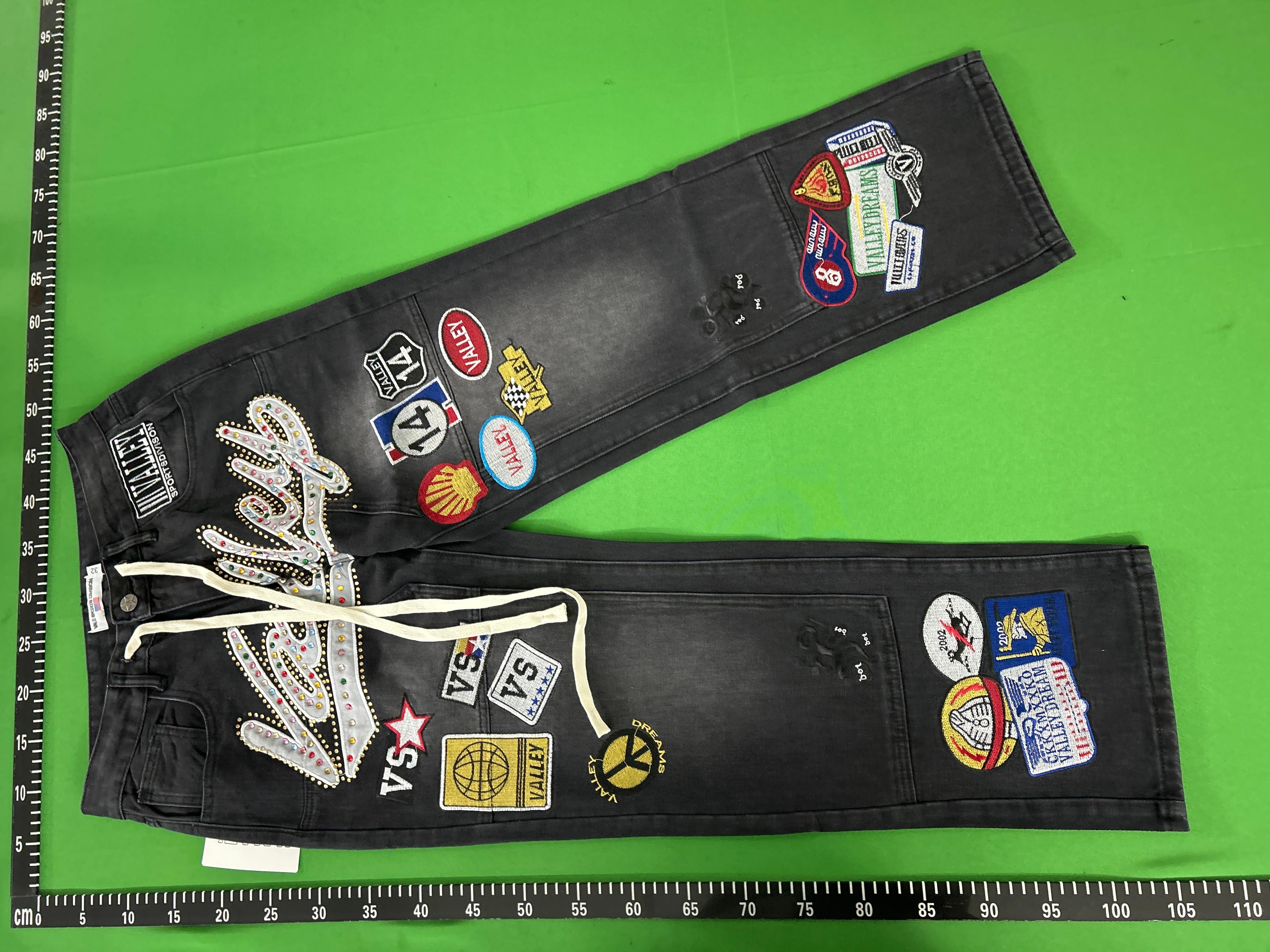 Foto QC 7 de ValeForever Jeans Rhinestone Patchwork Brown