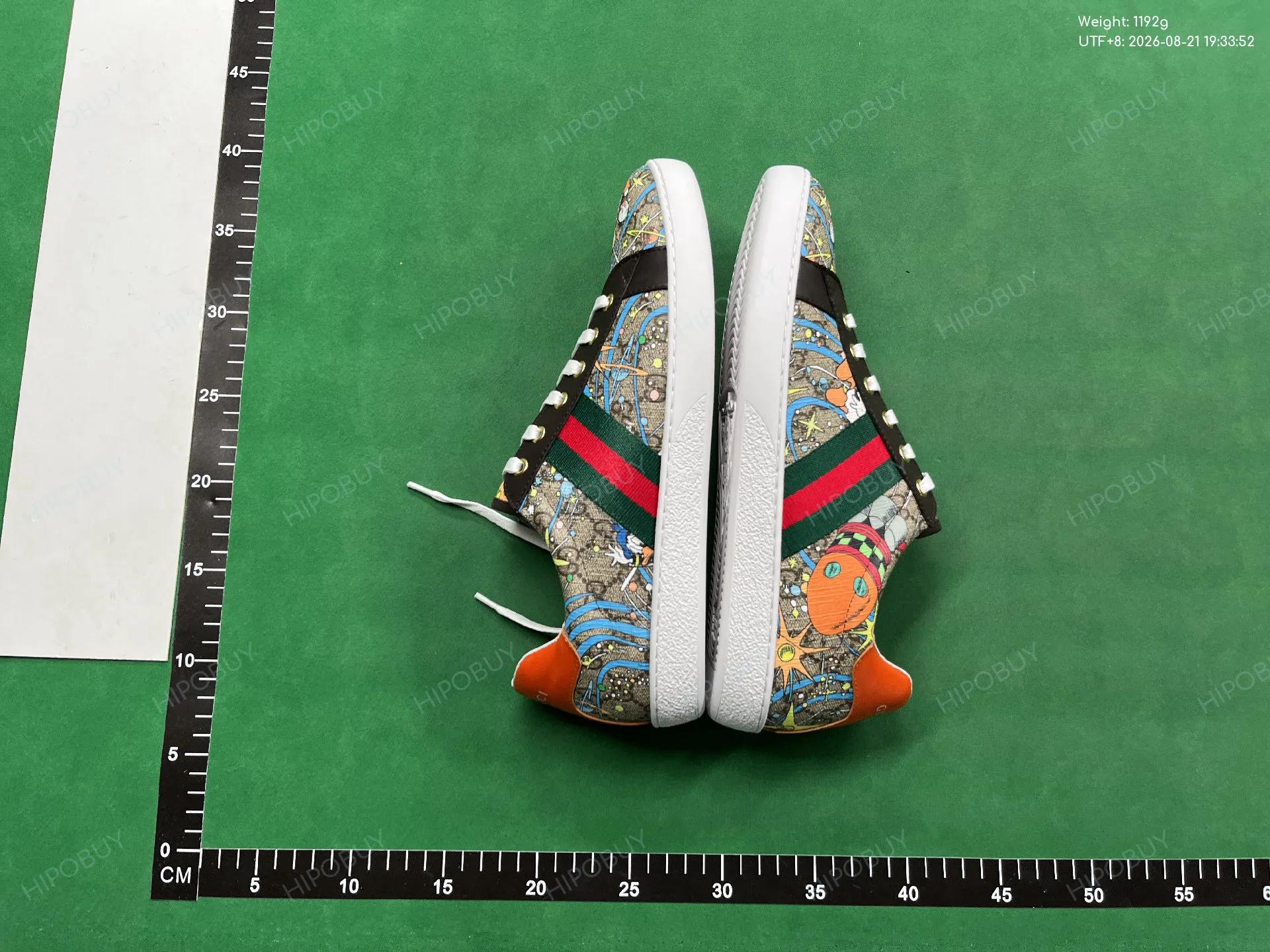 Foto QC 5 de Gucci Ace GG Supreme Doraemon Print Sneakers