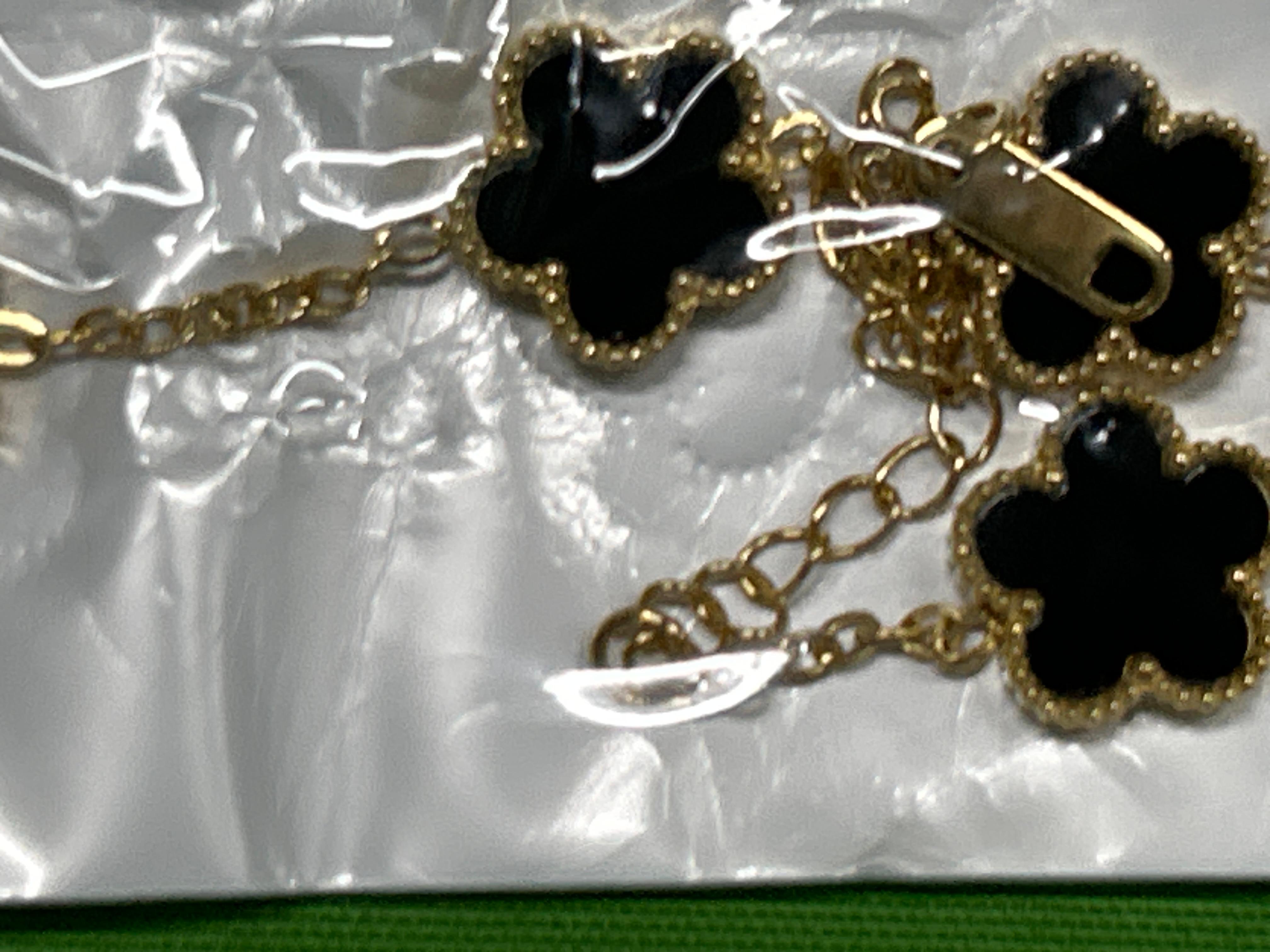Foto QC 5 de Other Five-Leaf Clover Bracelet Titanium Steel Gold