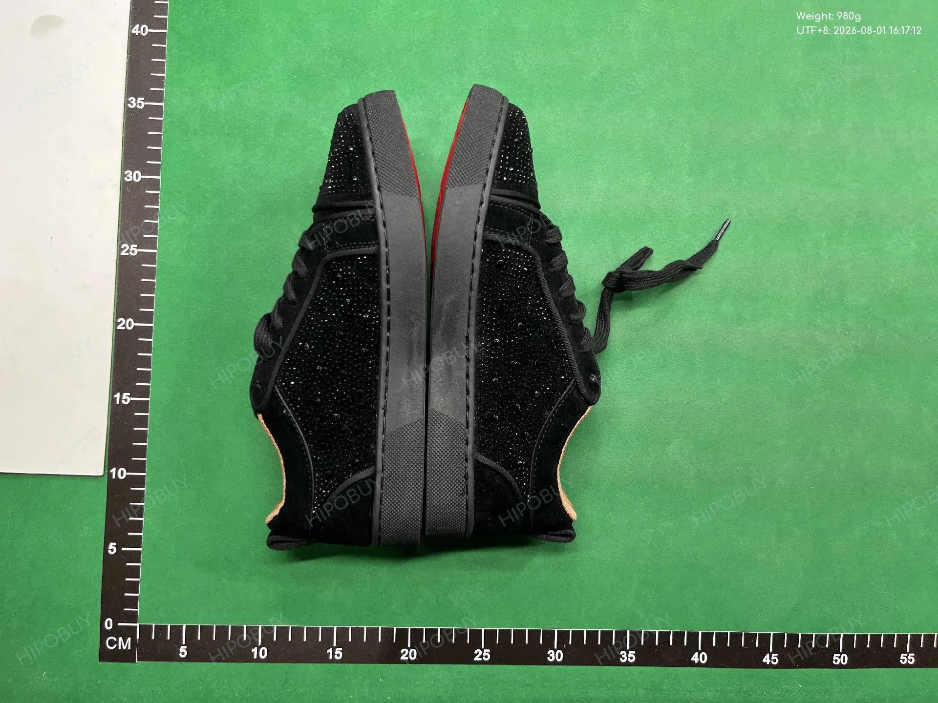 Foto QC 4 de Christian Louboutin Louis Junior Suede Low Sneakers Black Strass