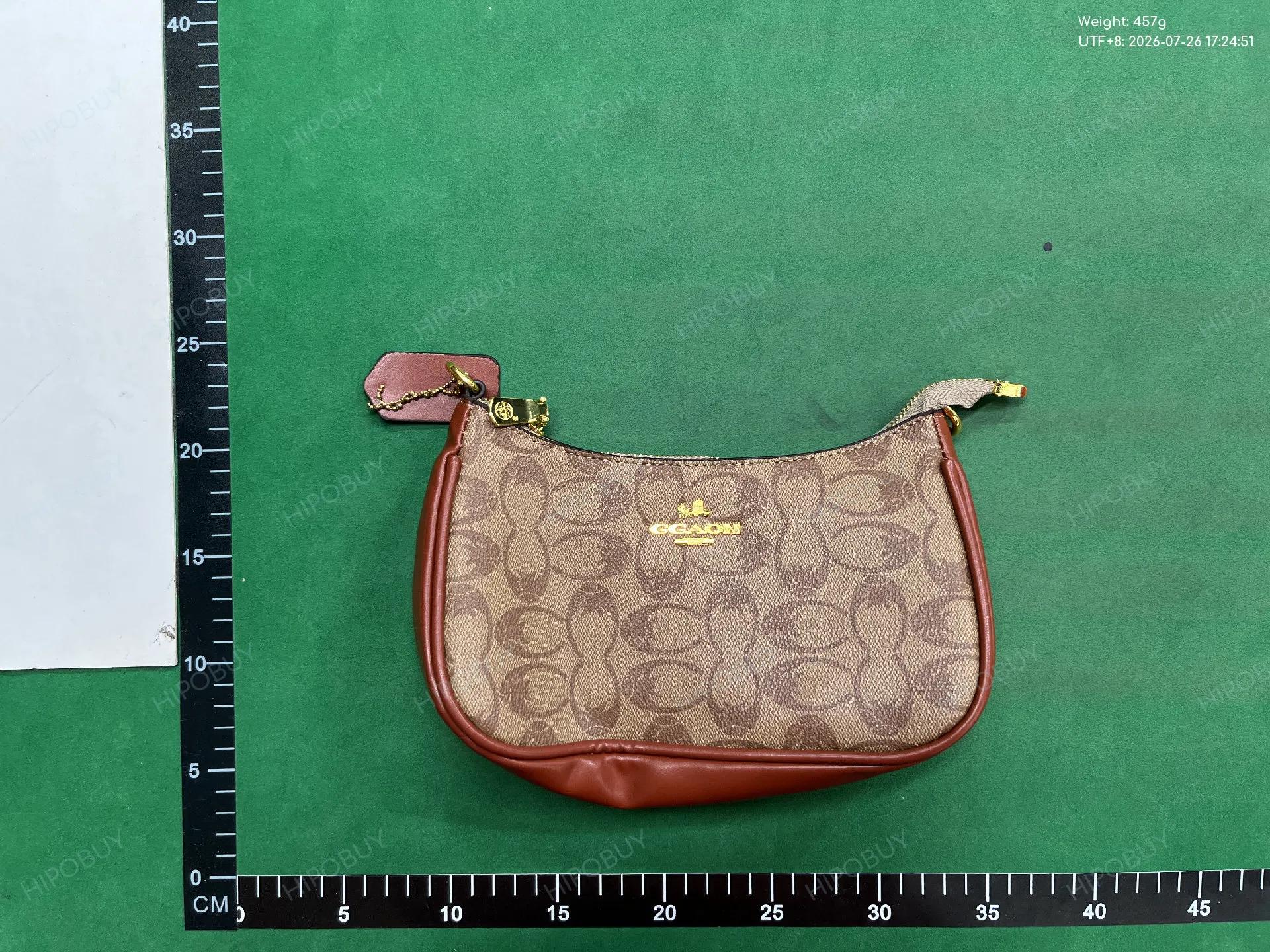 Foto QC 3 de Coach Teri Shoulder Bag Signature Canvas Light Khaki Chalk