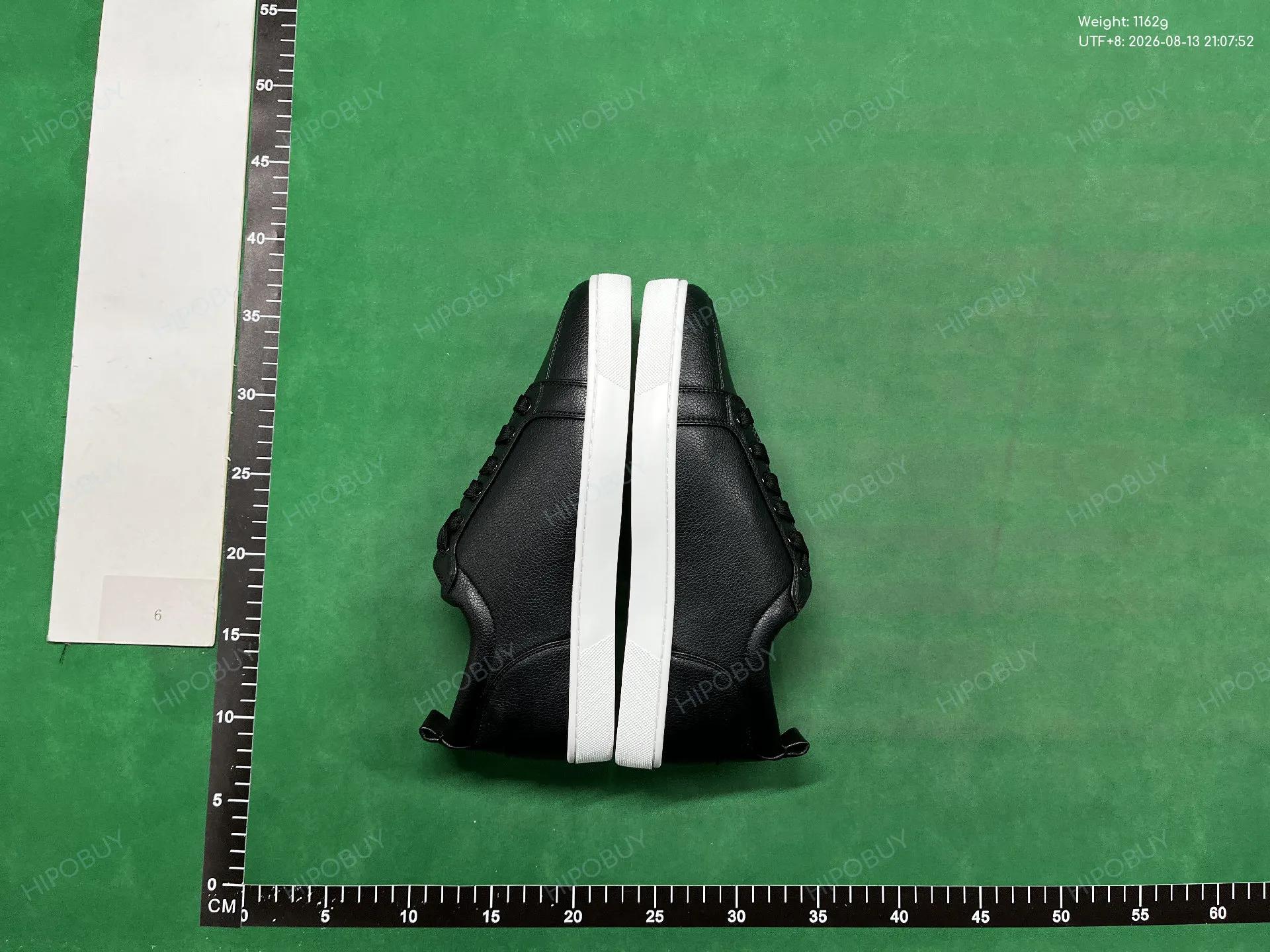 Foto QC 5 de Christian Louboutin Louis Junior Suede Low Top Sneakers Script Logo Black