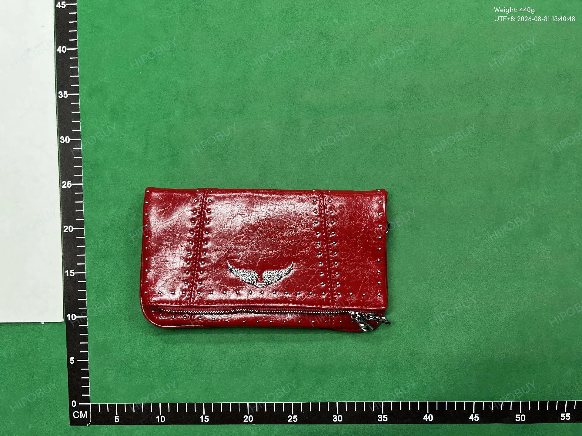Foto QC 1 de Other Rock Studded Clutch Black Leather