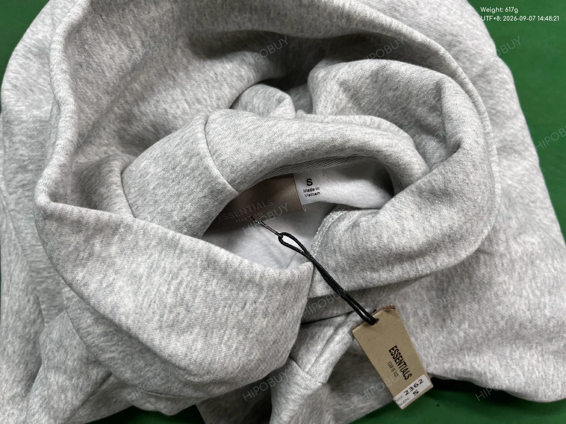 Foto QC 1 de Fear of God Essentials Sweater Logo Hoodie Black