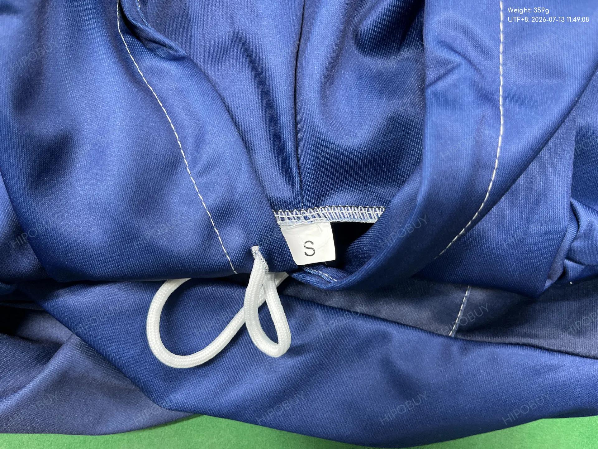 Foto QC 5 de Blaxteeco Hoodie How Did I Get Here Graphic Taupe