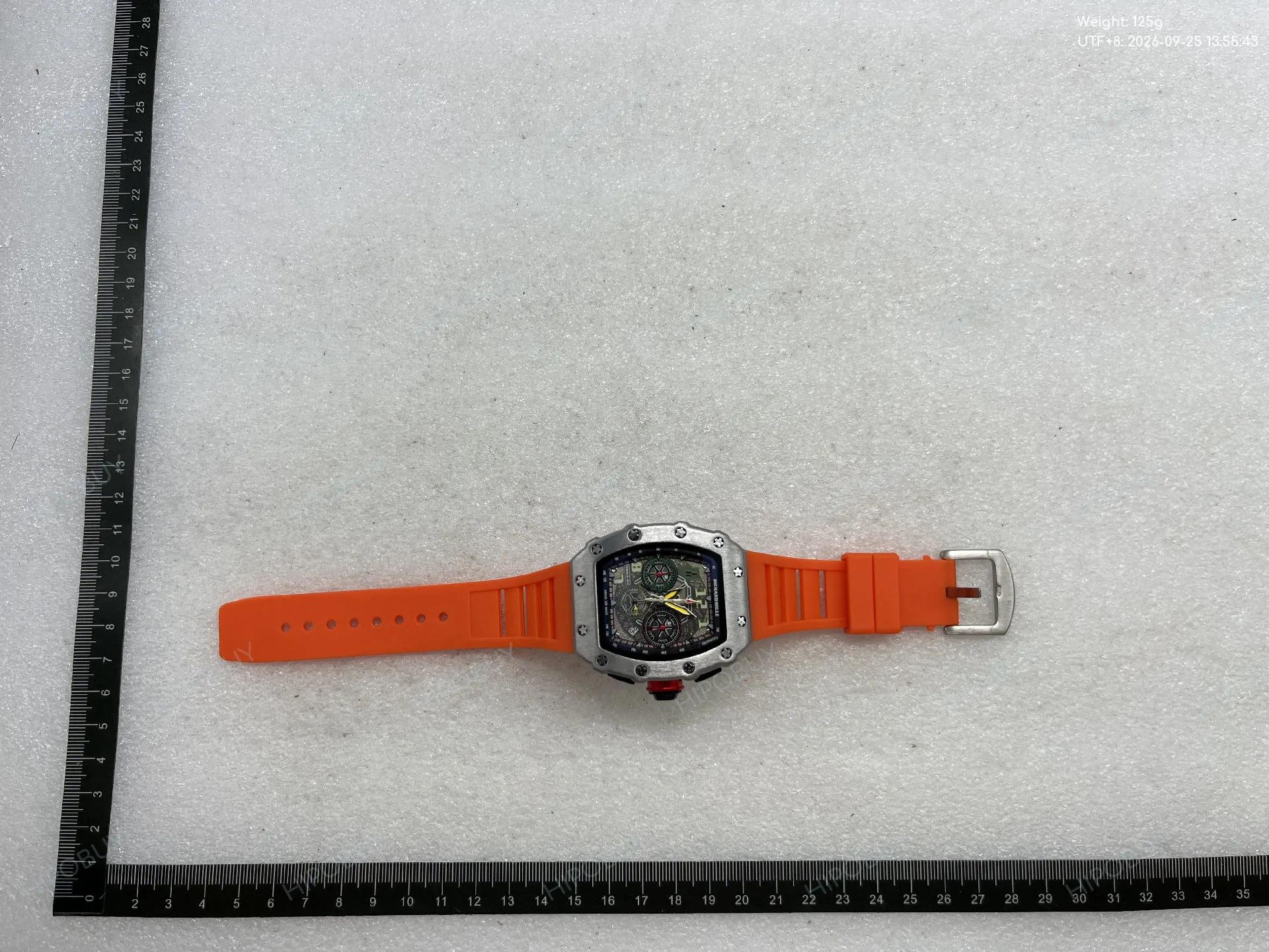 Foto QC 6 de Other Tonneau Multi-Function Quartz Chronograph 8206