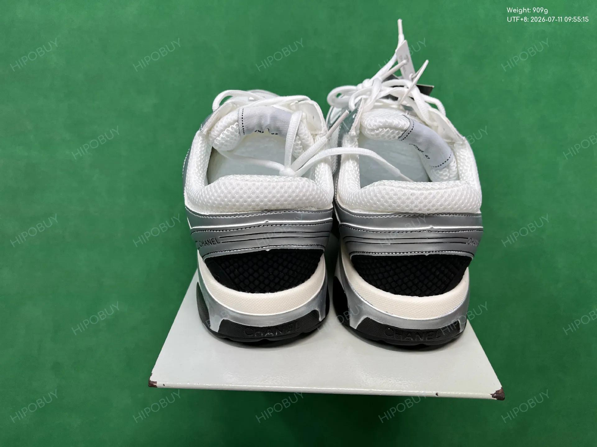 Foto QC 3 de Chanel Sneakers Low Metallic Silver White