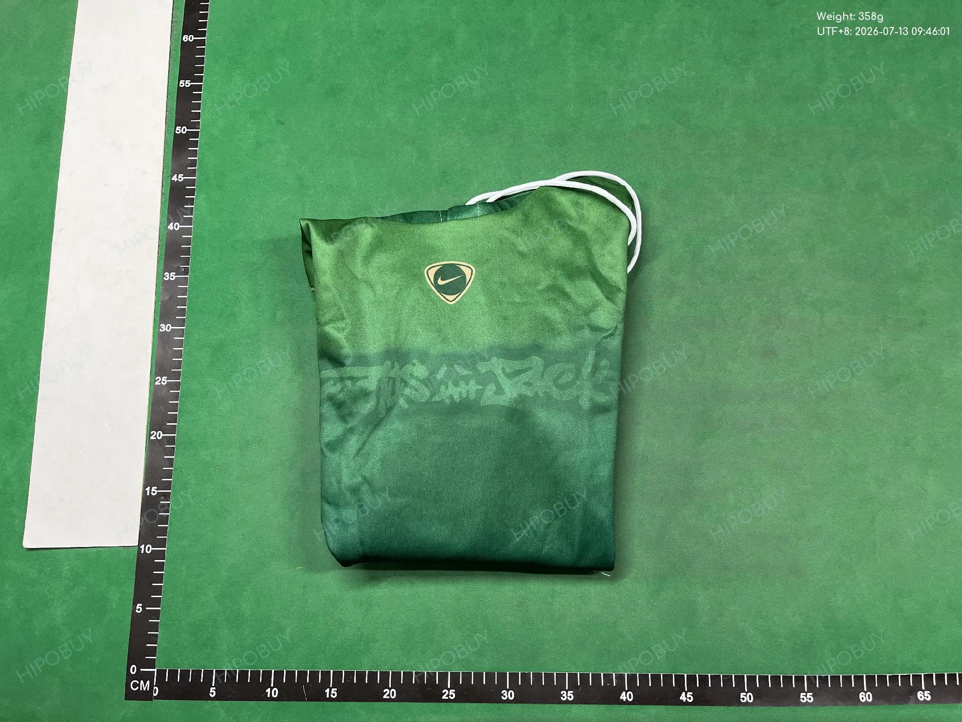Foto QC 4 de Blaxteeco Hoodie How Did I Get Here Graphic Taupe