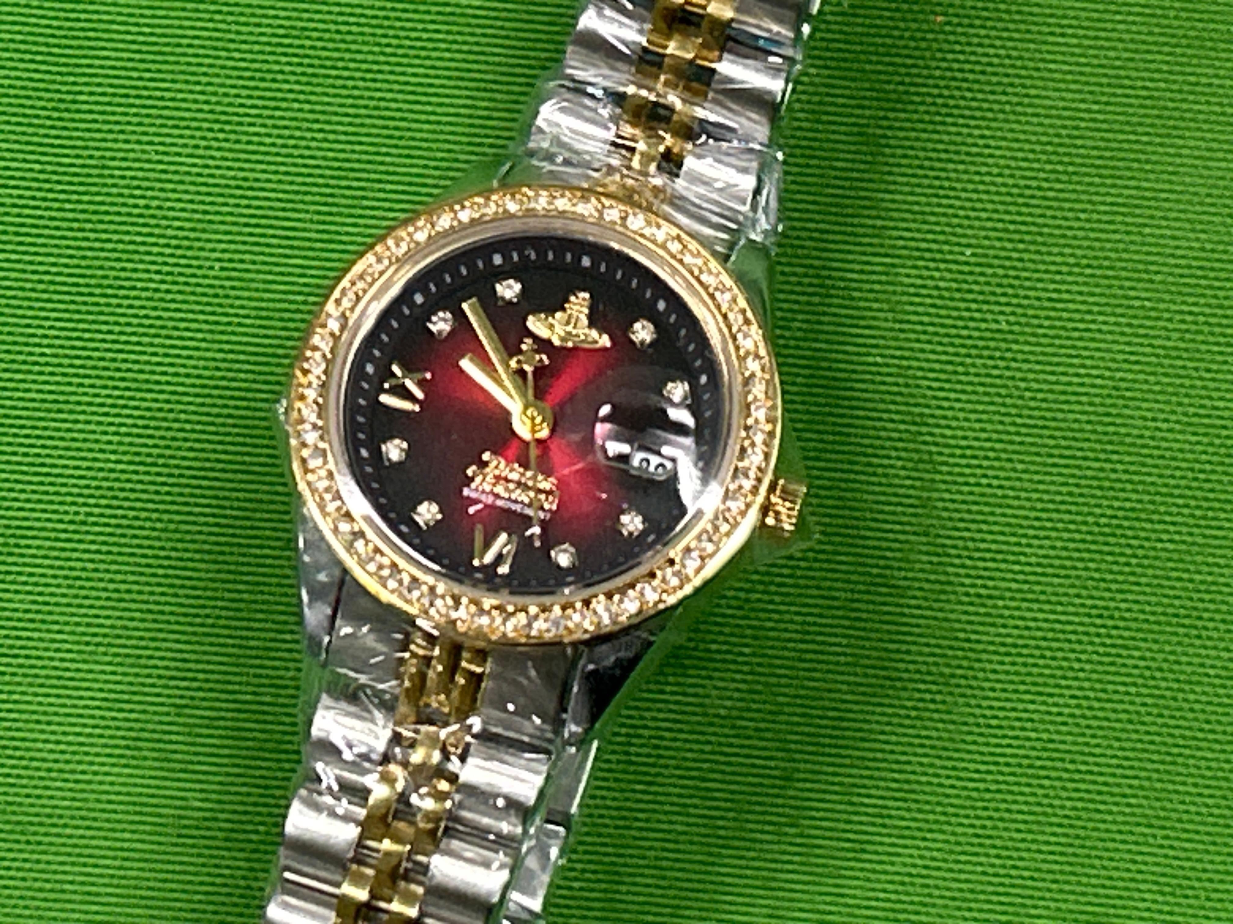 Foto QC 3 de Vivienne Westwood Orb VV311LBLSL