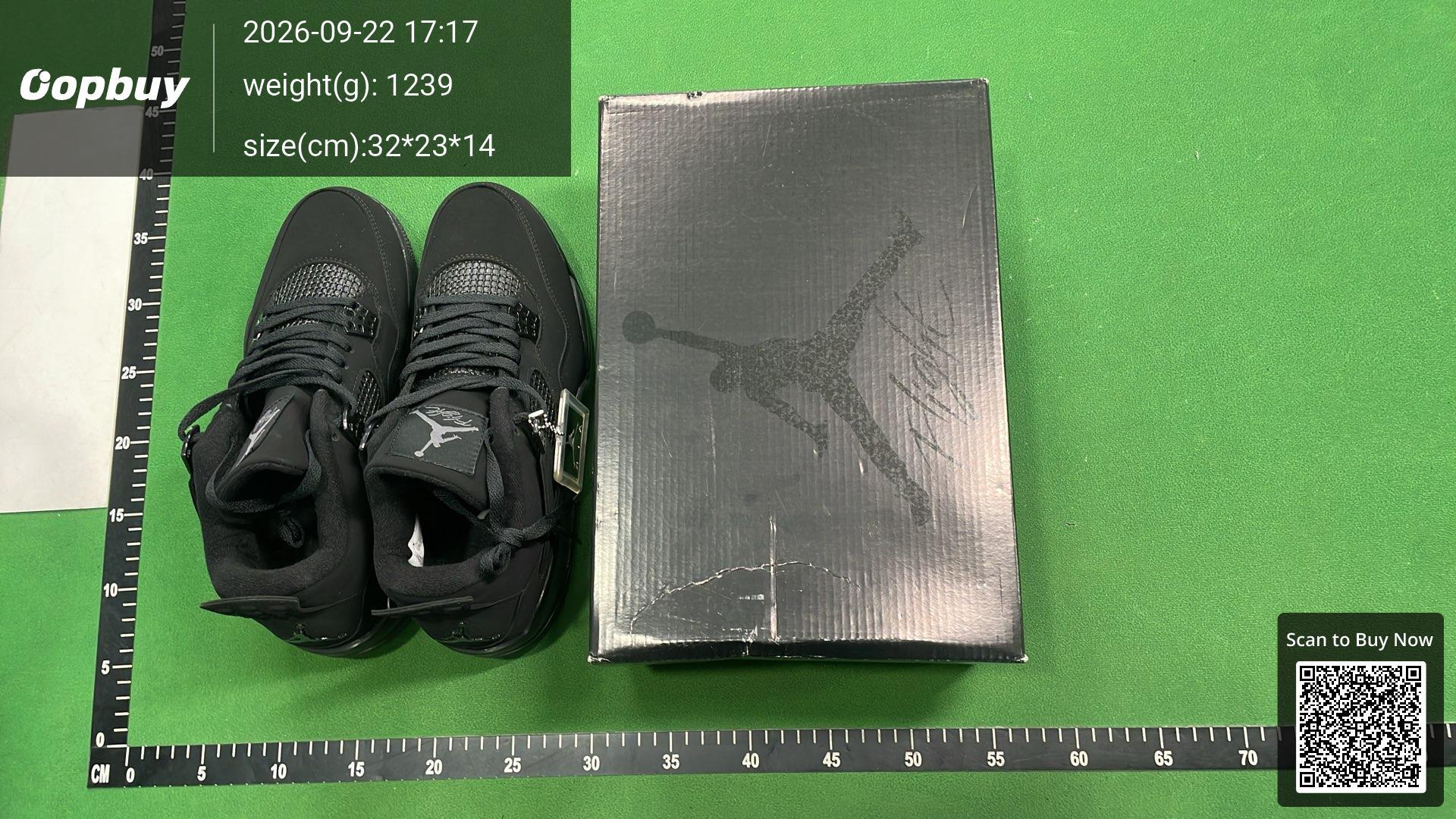 Foto QC 1 de Jordan 4 Retro Kaws Cool Grey 930155-003