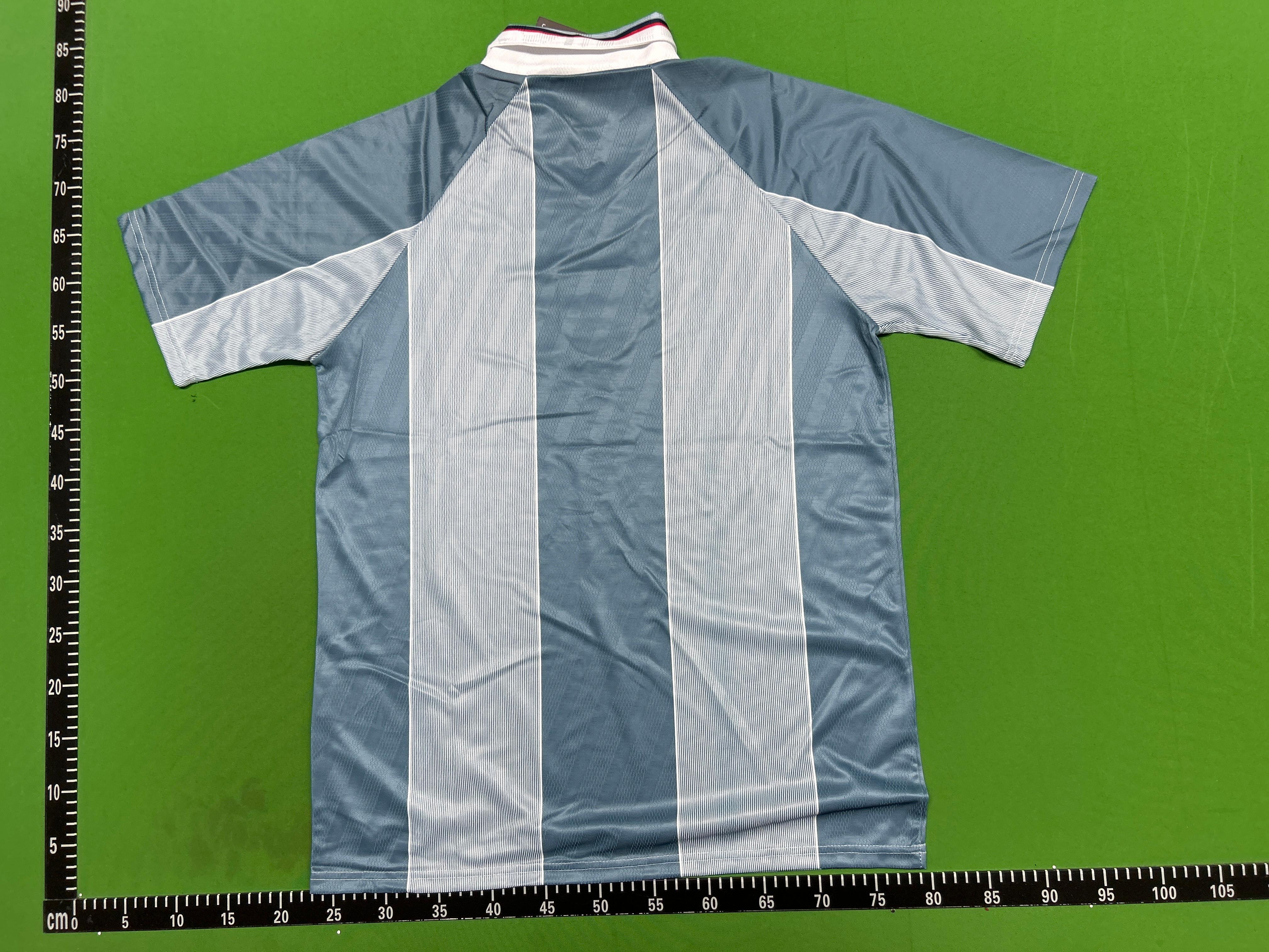 Foto QC 8 de Kelme x Real Madrid Retro 1998 Champions League Final Trophy Graphic Jersey White