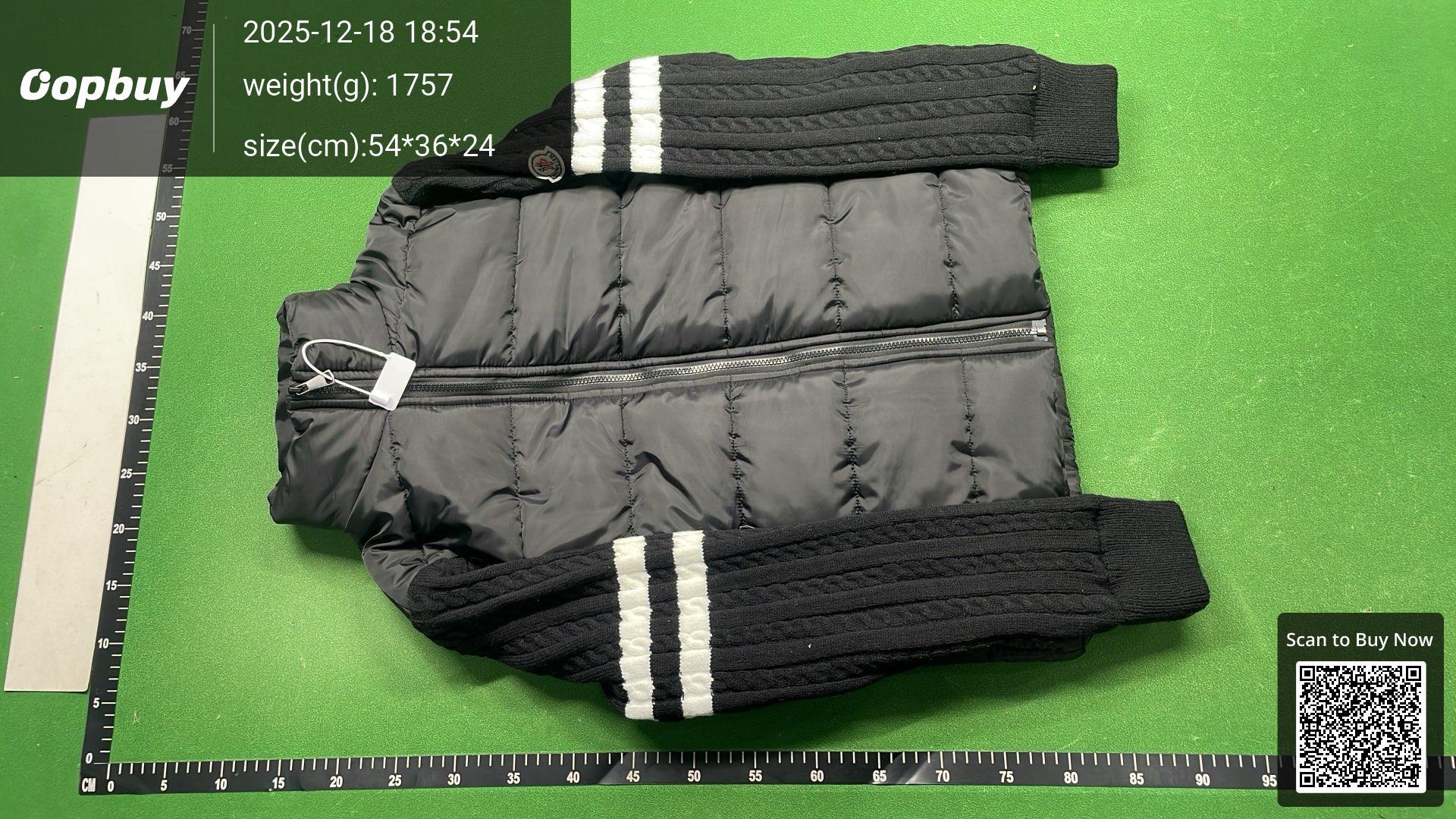 Foto QC 6 de Moncler Hybrid Down Puffer Jacket Black