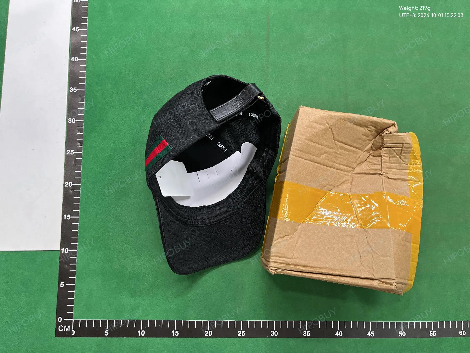 Foto QC 6 de Gucci Original GG Canvas Web Cap Pink