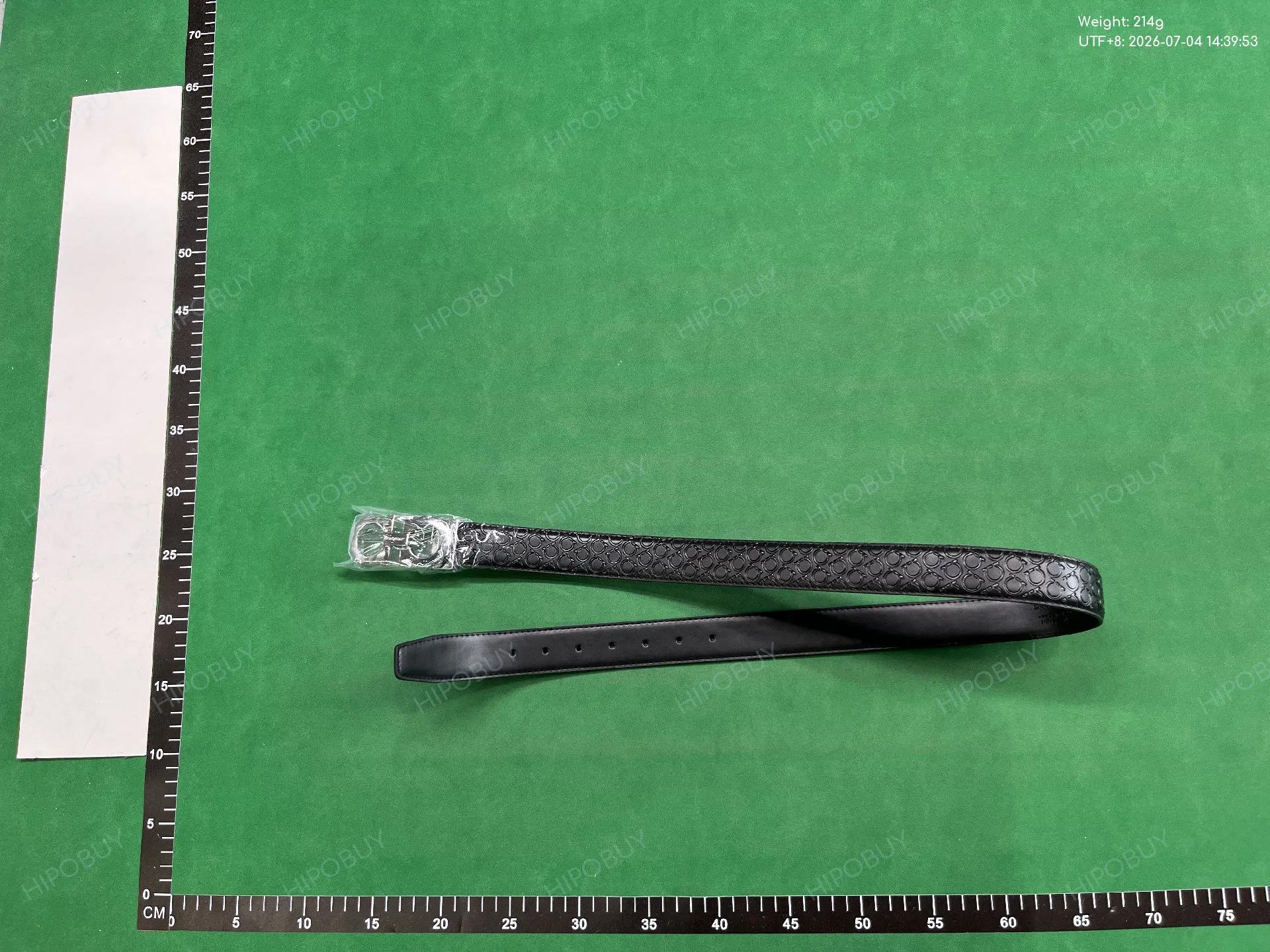 Foto QC 2 de Ferragamo Gancini Belt Black Gancini Embossed