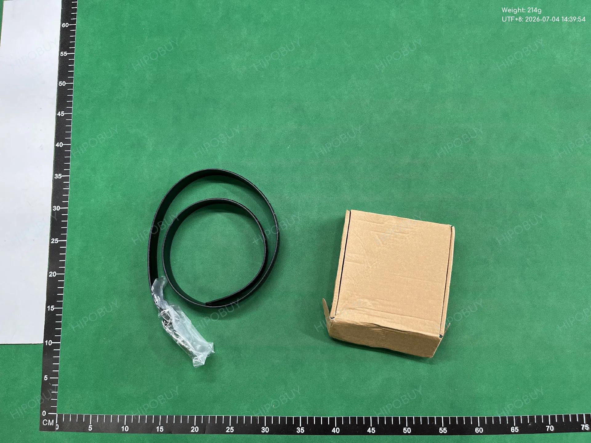 Foto QC 4 de Ferragamo Gancini Belt Black Gancini Embossed