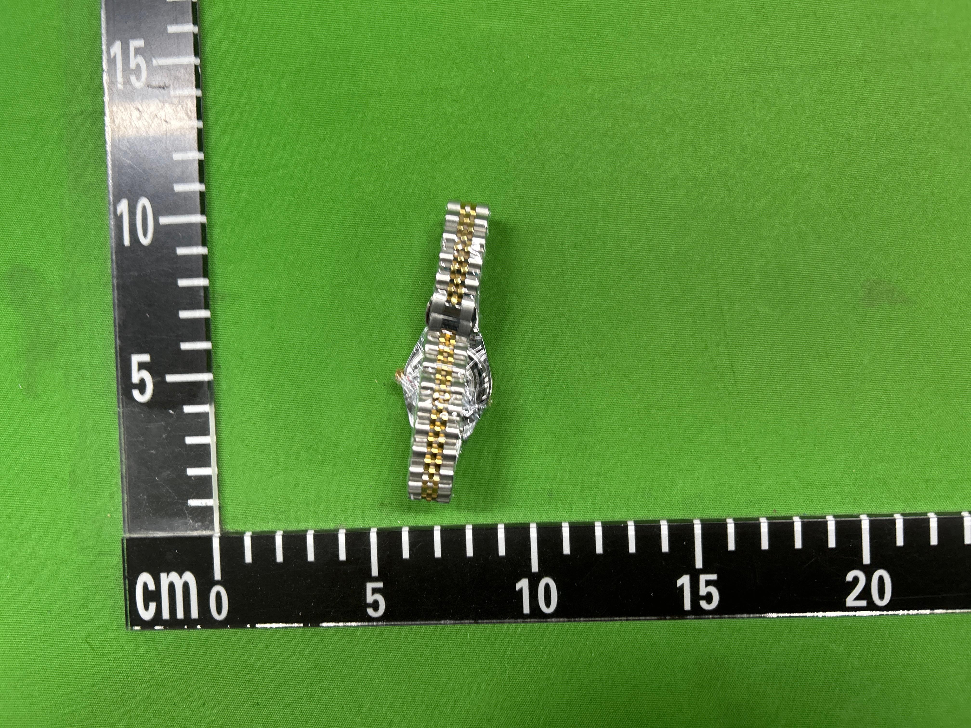 Foto QC 2 de Vivienne Westwood Orb VV311LBLSL