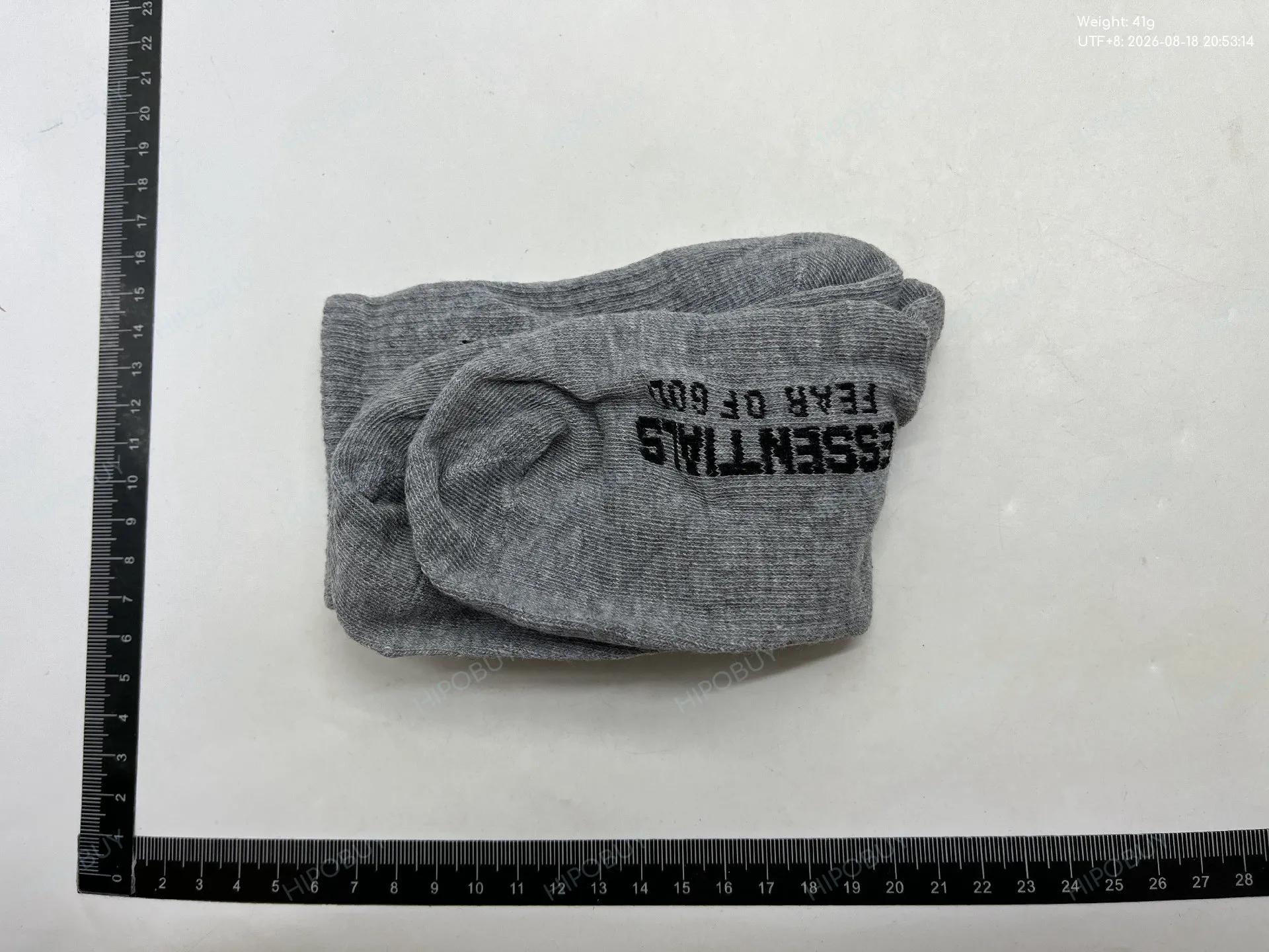 Foto QC 2 de Fear of God Essentials Crew Socks 1977 Multicolor