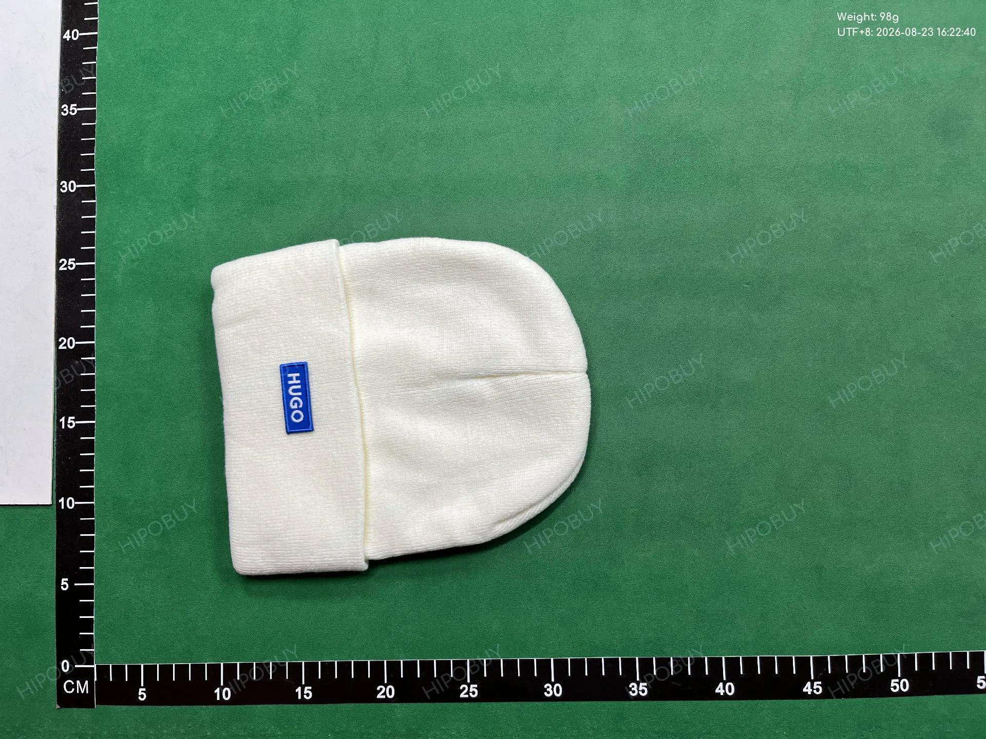 Foto QC 6 de Paris Saint-Germain Logo Beanie White