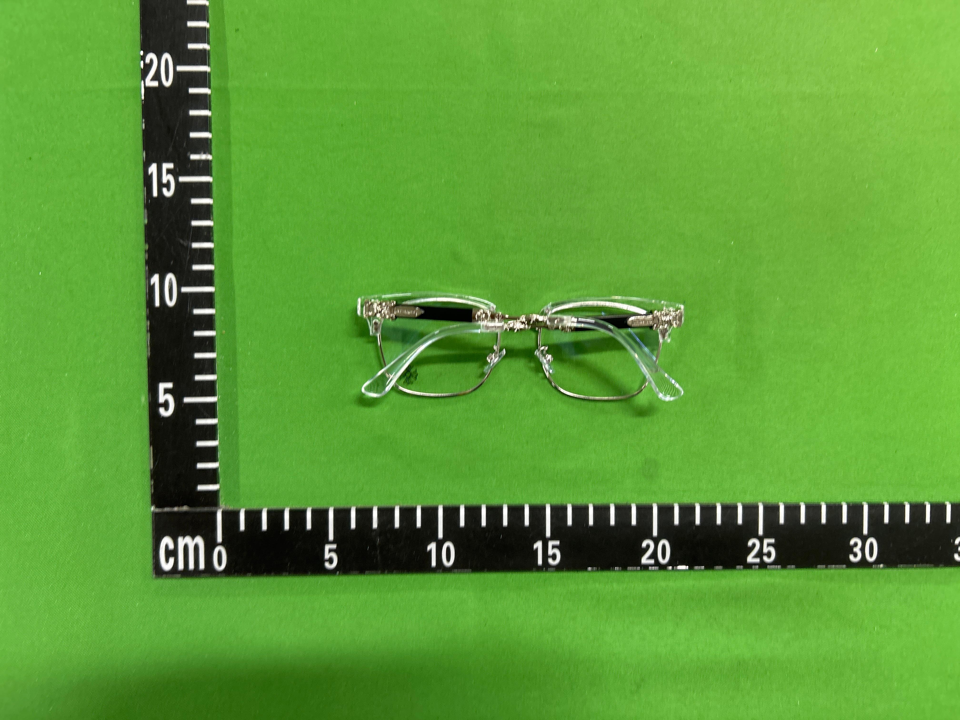 Foto QC 2 de Chrome Hearts Browline Square-Frame Acetate Metal Eyeglasses Black Silver Clear (2275)