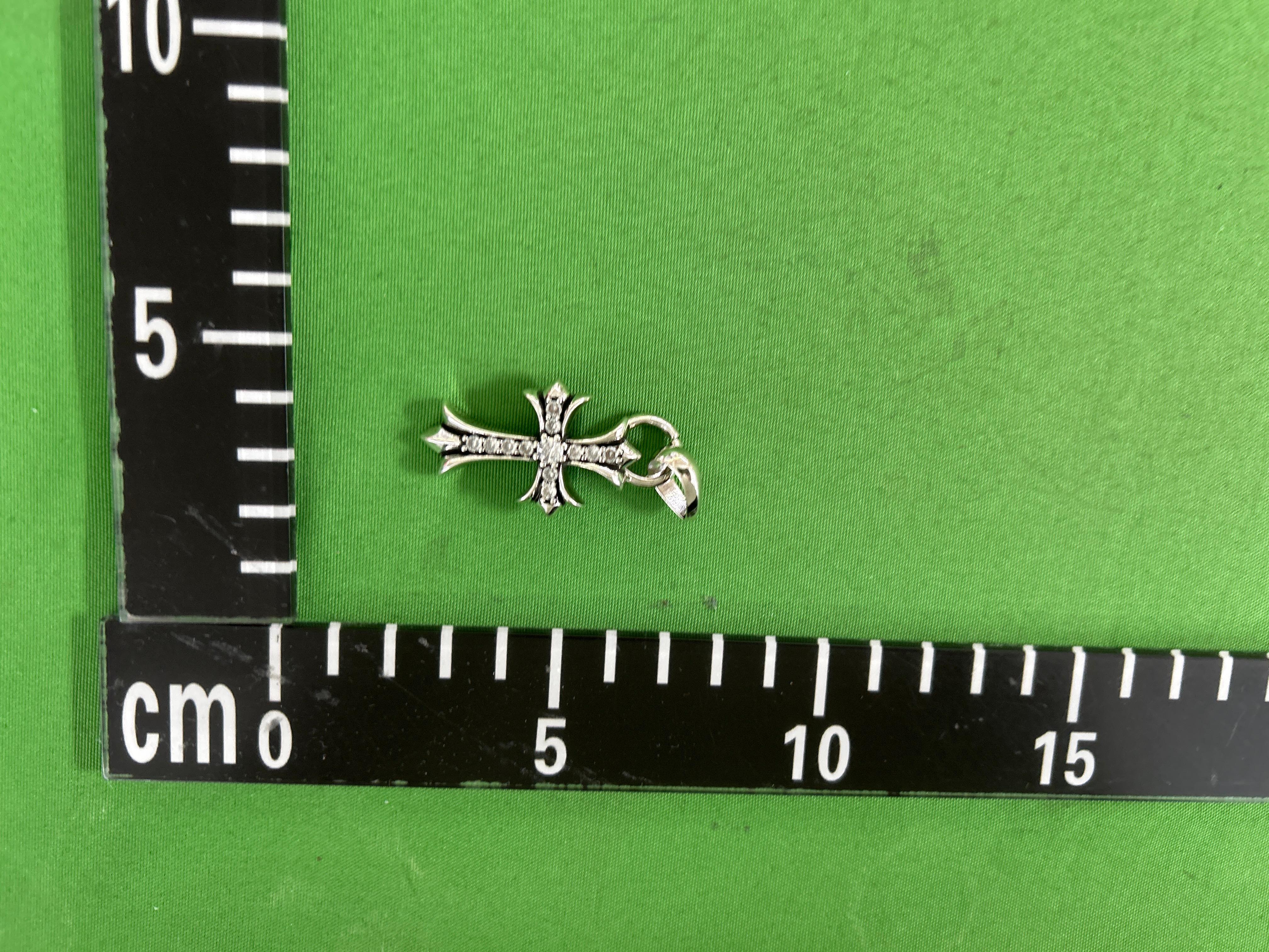 Foto QC 4 de Chrome Hearts Cross Pendant Necklace Metal Silver