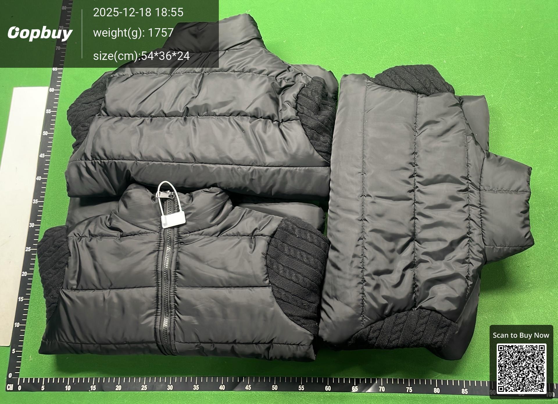 Foto QC 8 de Moncler Hybrid Down Puffer Jacket Black