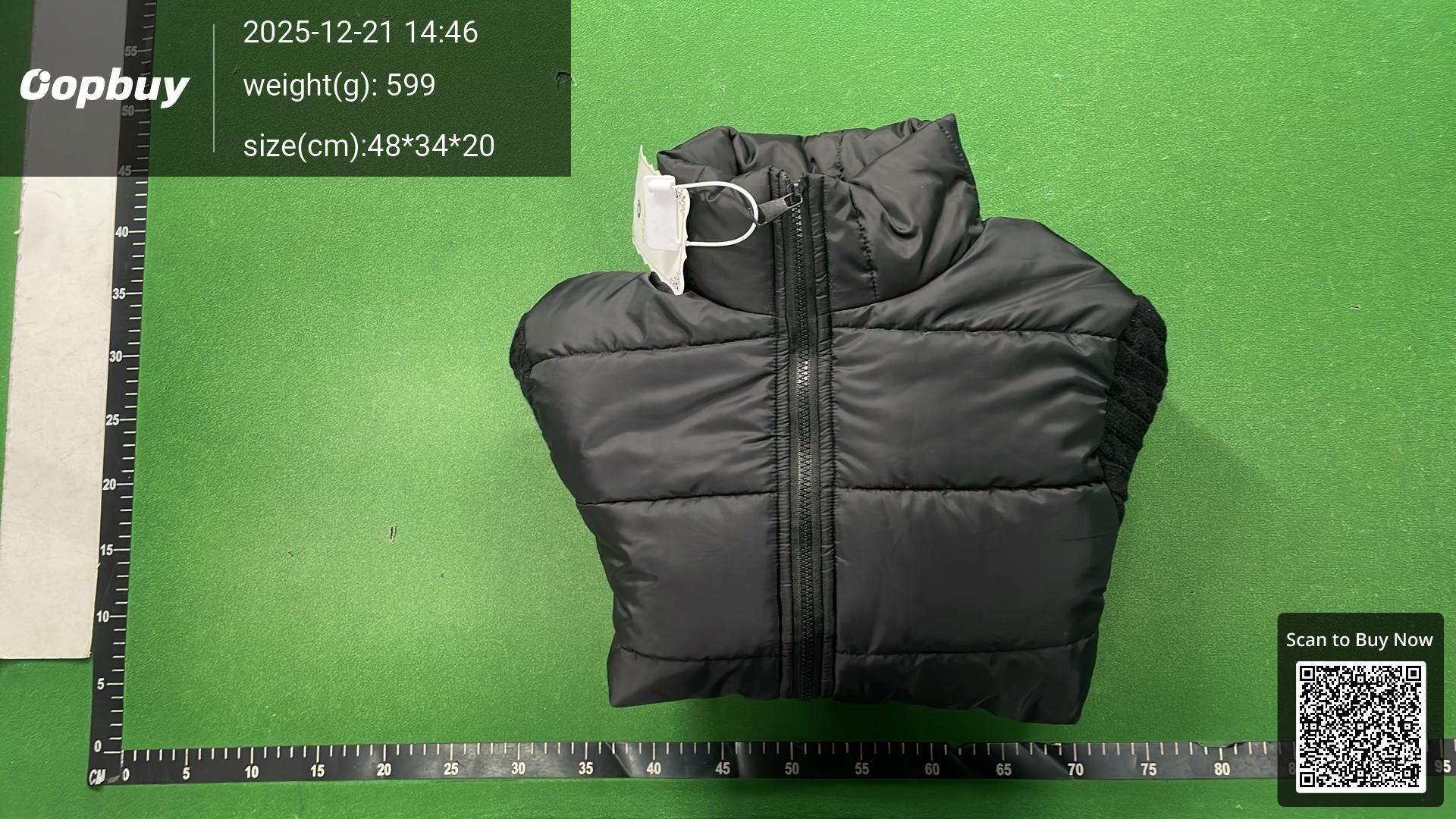 Foto QC 4 de Moncler Hybrid Down Puffer Jacket Black