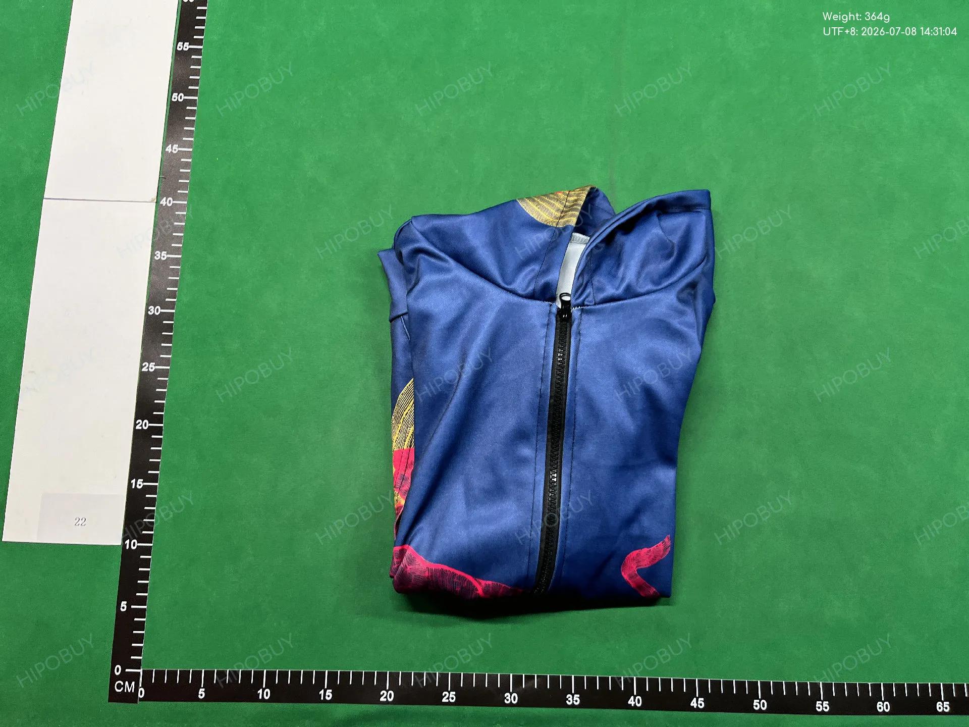 Foto QC 4 de Red Bull Athletes Only Wrap-Around Embroidered Full Zip Hoodie Grey