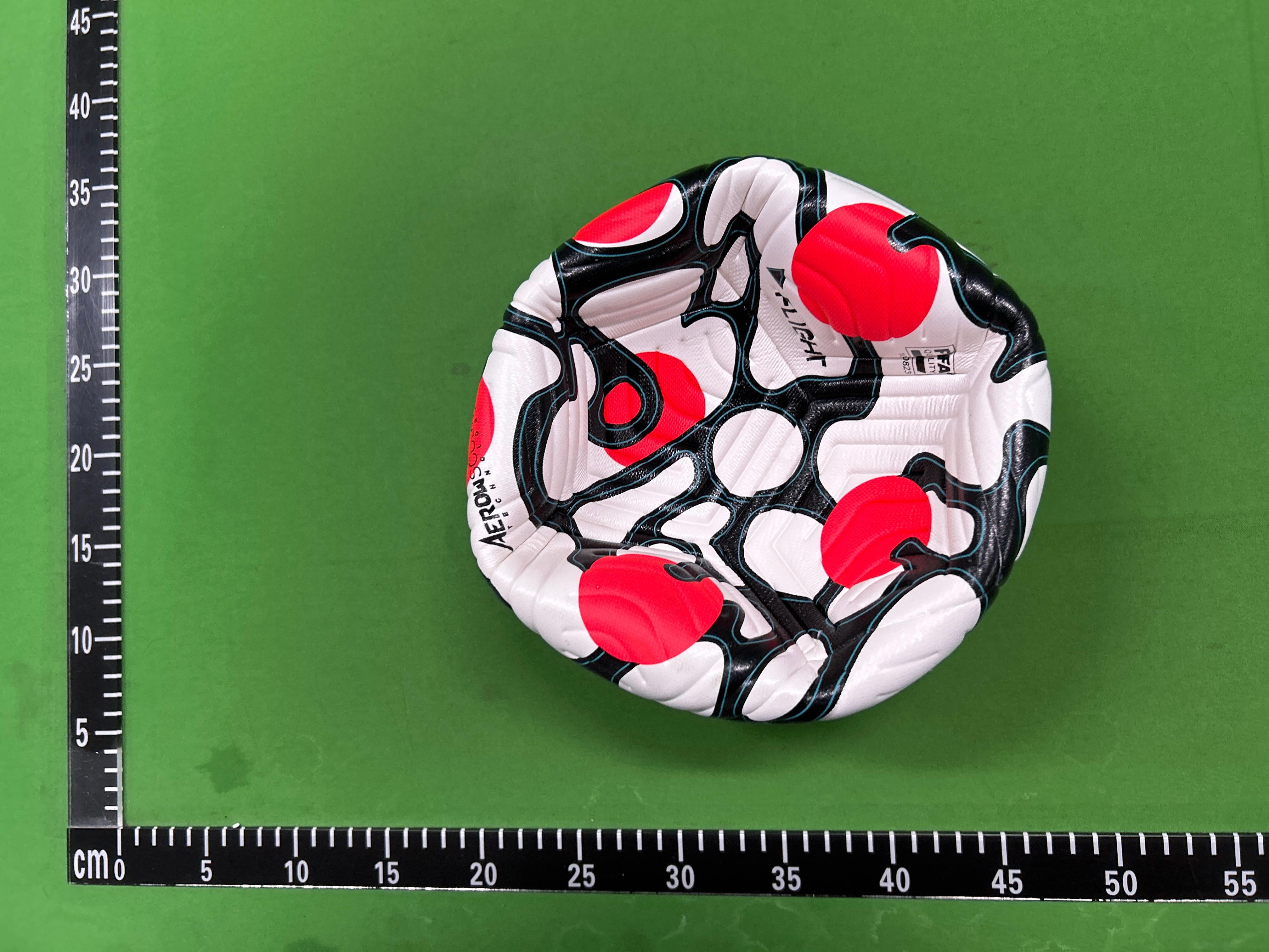 Foto QC 4 de adidas UEFA Champions League Eindhoven Final 26 Football (Size 5) White/Multicolor