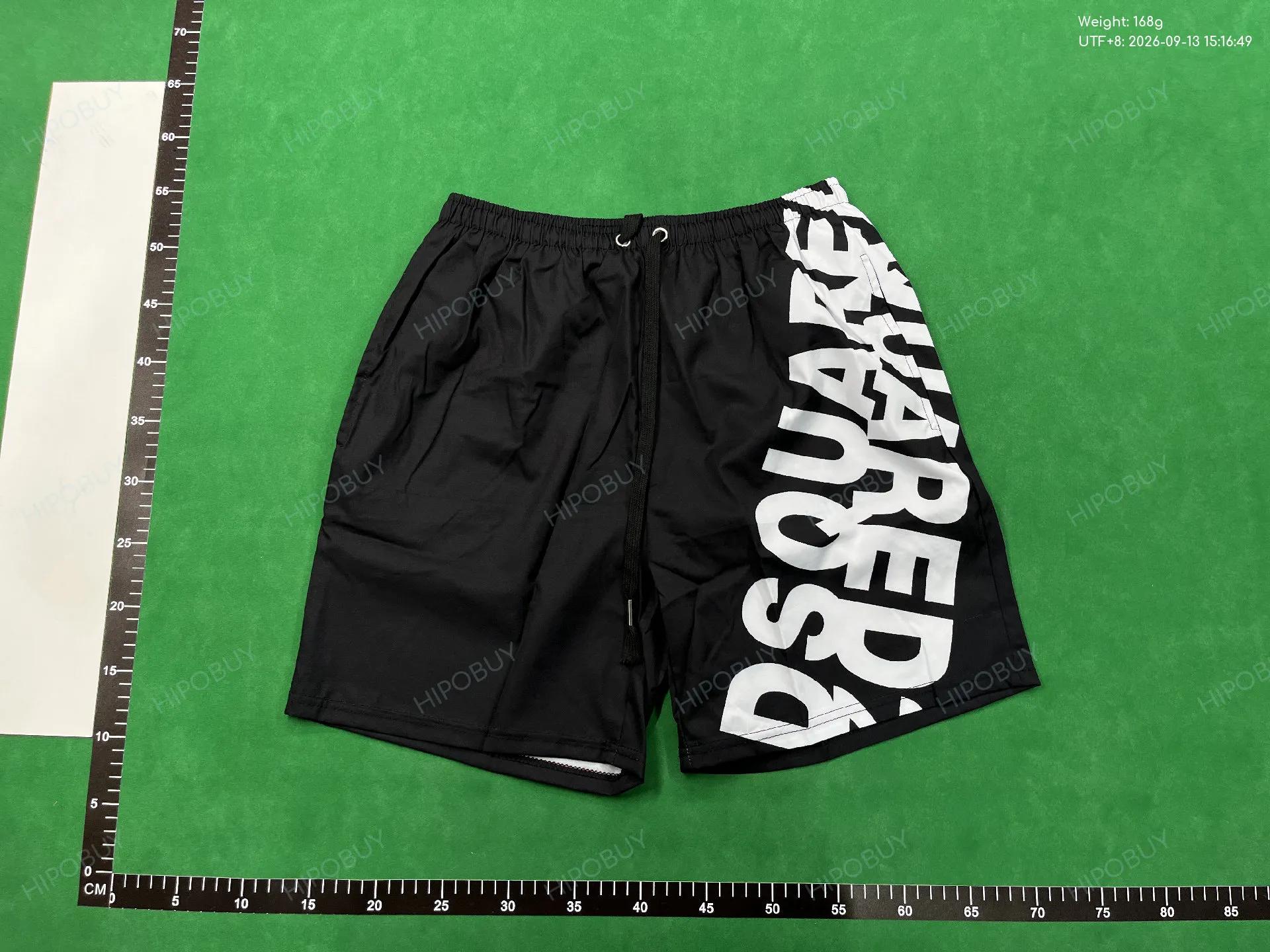 Foto QC 2 de DSQ2 Board Shorts Maple Leaf Logo Print Black White