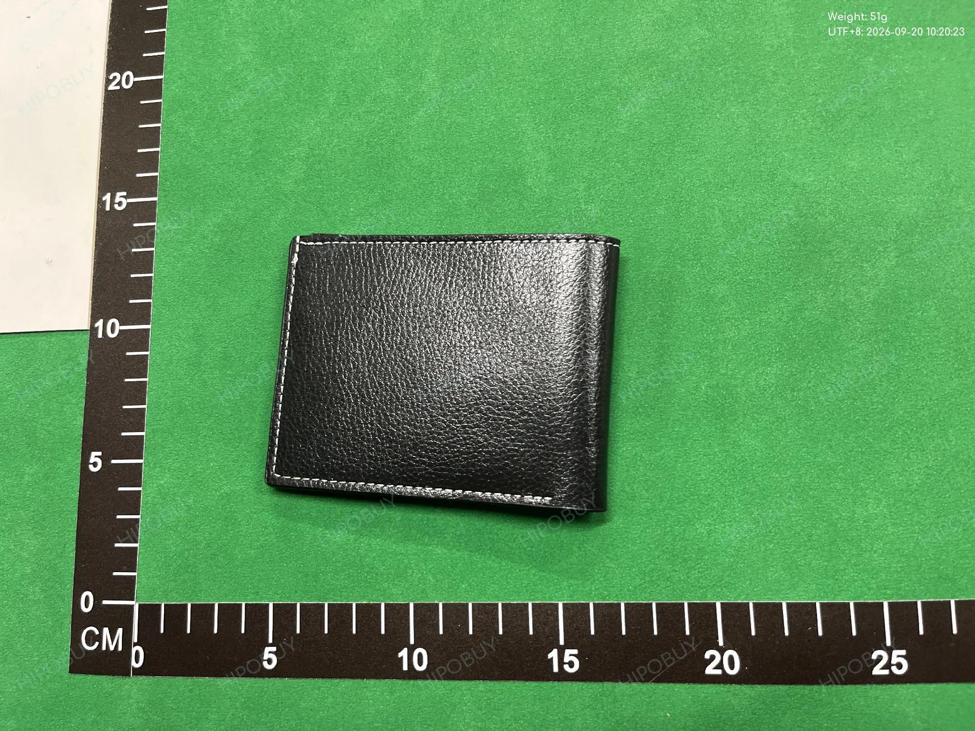 Foto QC 5 de Lacoste Crocodile Logo Bifold Wallet Grained Leather Black