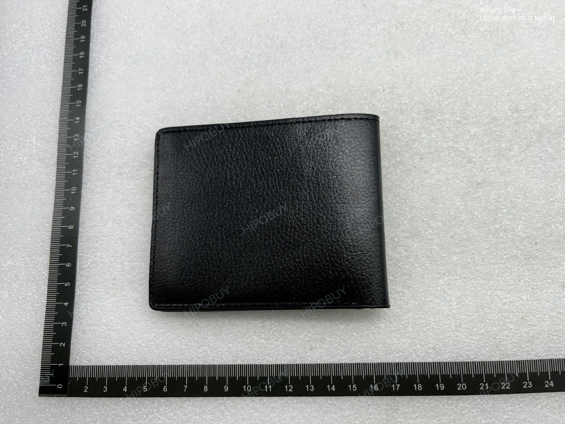 Foto QC 8 de Lacoste Crocodile Logo Bifold Wallet Grained Leather Black