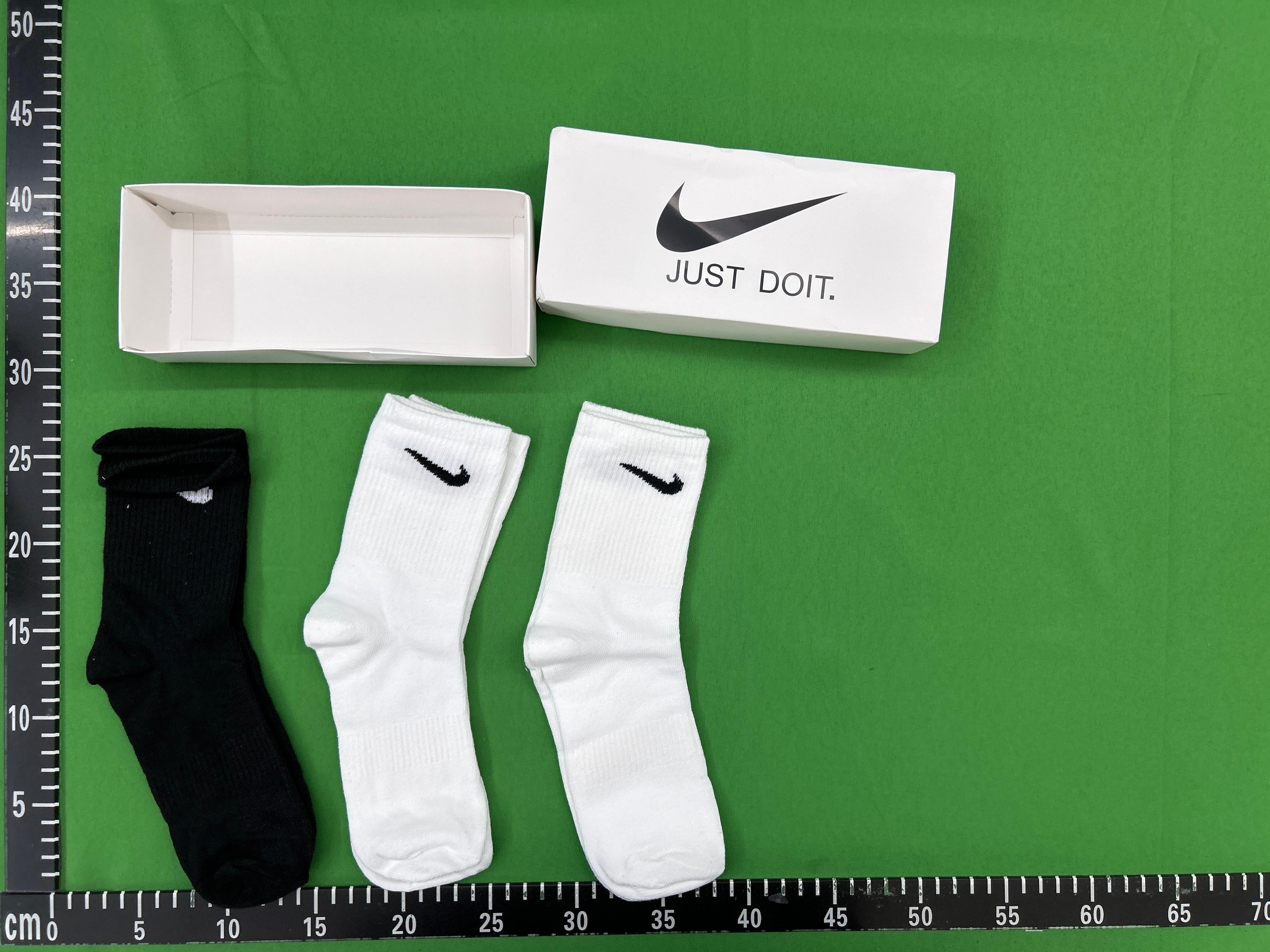 Foto QC 5 de Nike Crew Socks Swoosh White Black