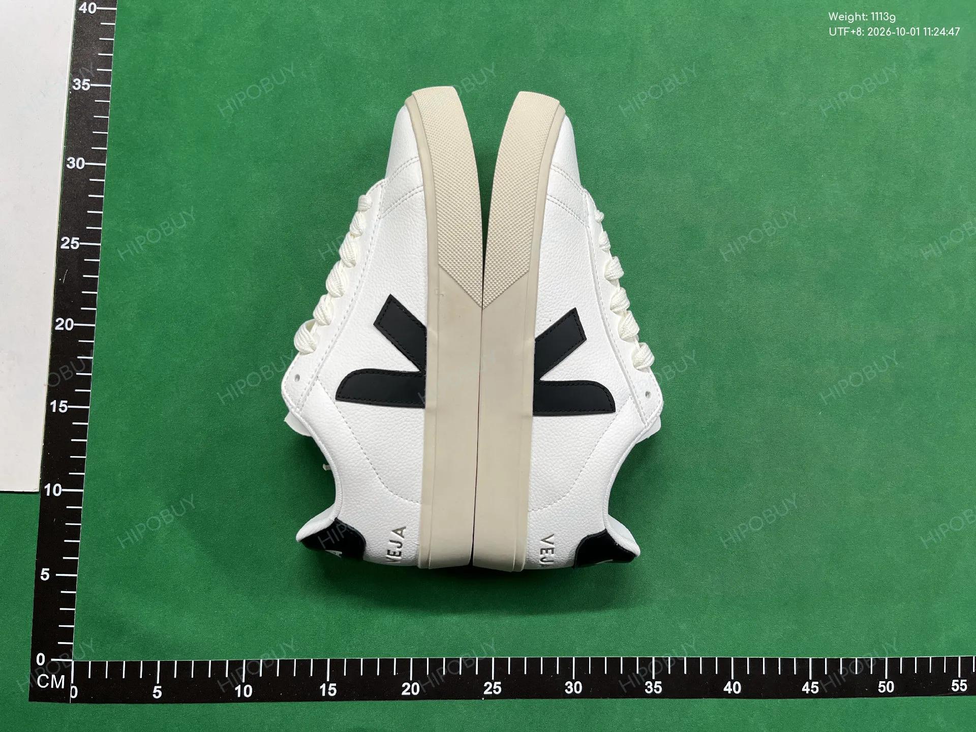 Foto QC 5 de Veja Campo Low ChromeFree Extra White Natural Suede CP052429