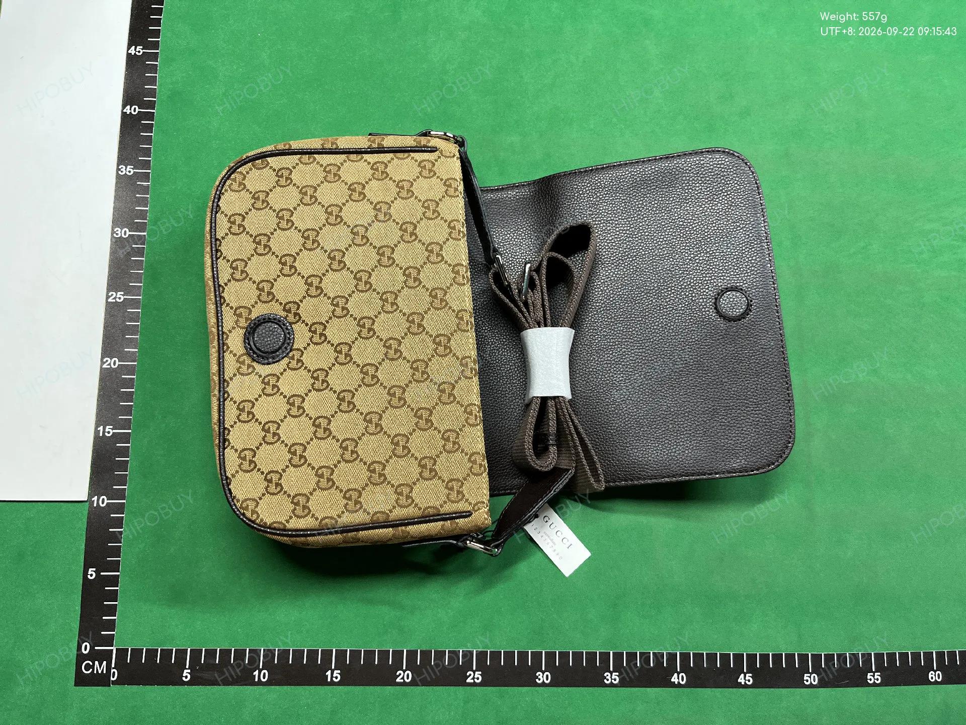 Foto QC 4 de Gucci Messenger Bag Black GG Canvas