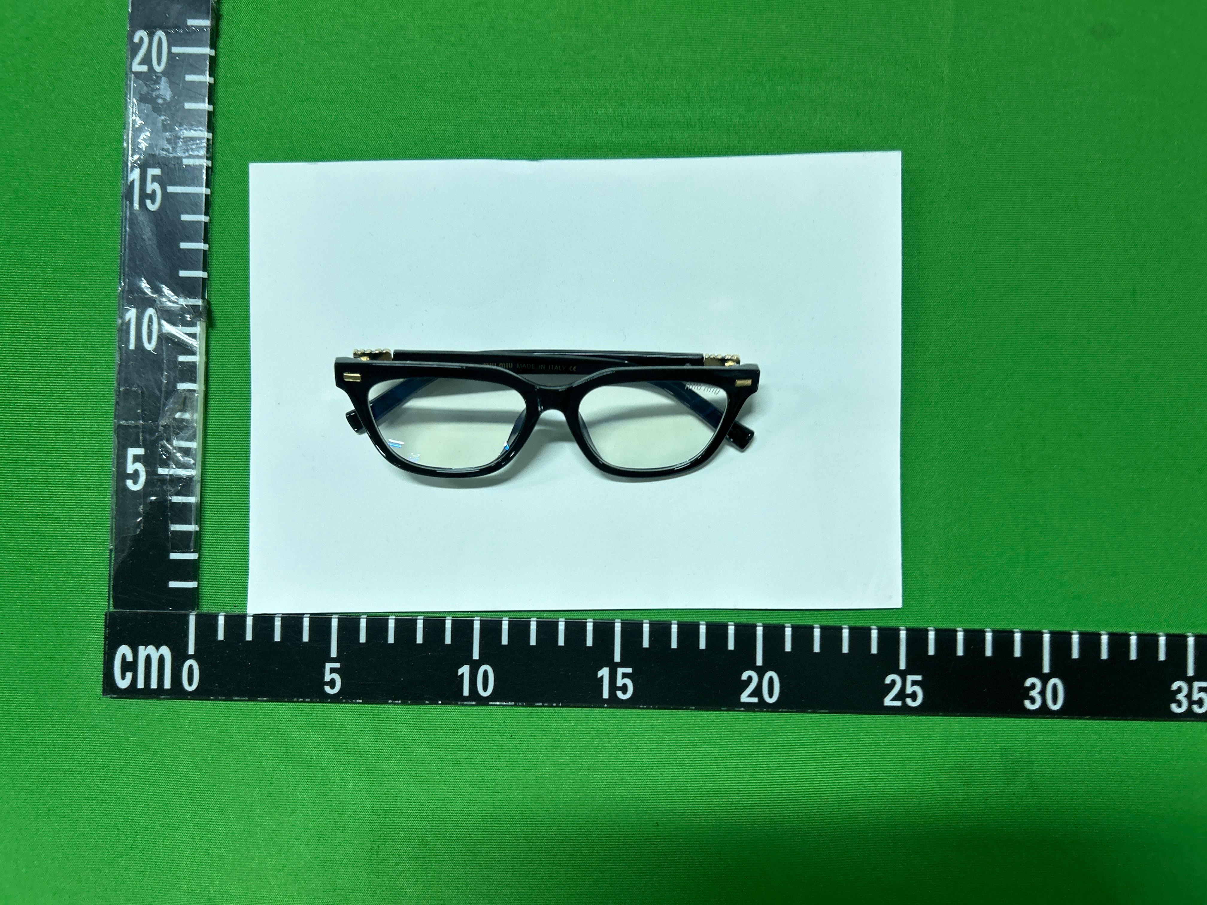 Foto QC 7 de Miu Miu Oval-Frame Acetate Sunglasses Havana Brown (SMU04P)