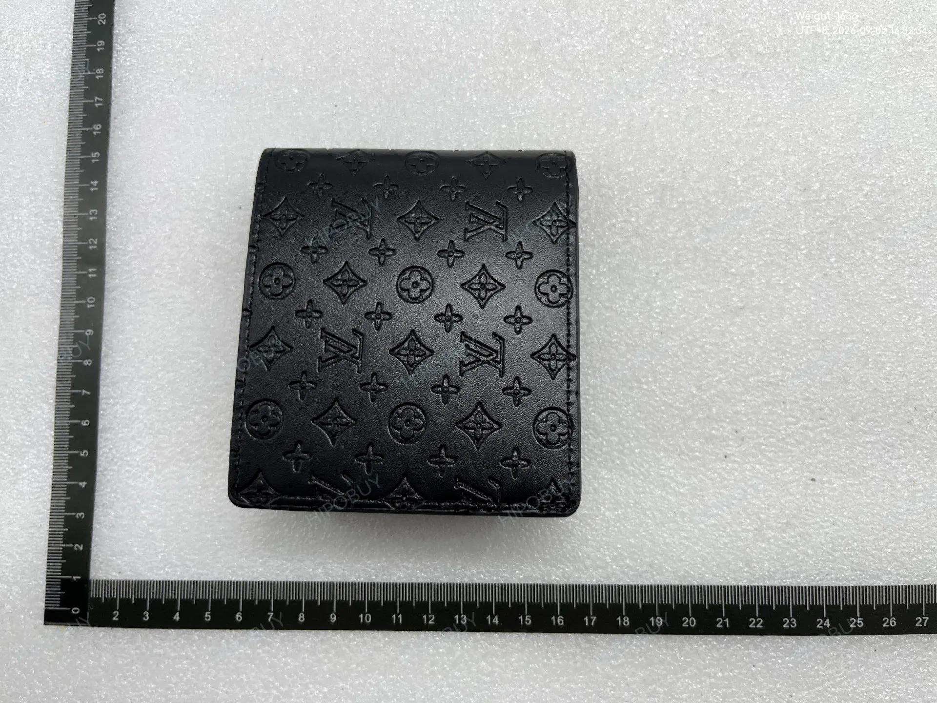 Foto QC 8 de Louis Vuitton Multiple Wallet Monogram Shadow Black