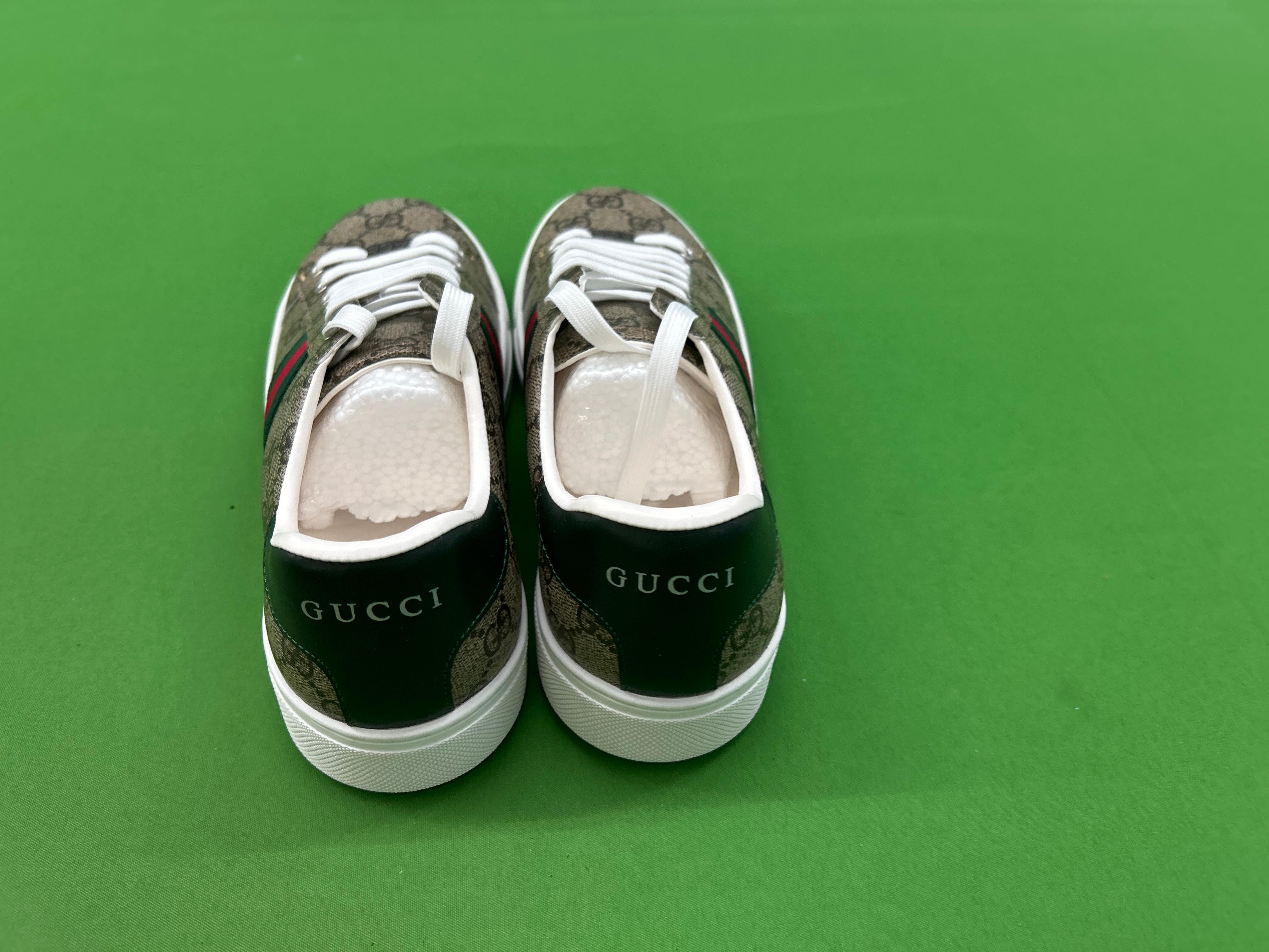 Foto QC 2 de Gucci Ace Leather Sneakers Mystic Cat Logo Print White