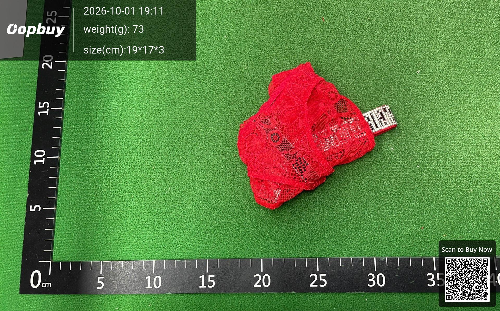 Foto QC 4 de Victoria's Secret Underwear Lace Rhinestone Thong Red