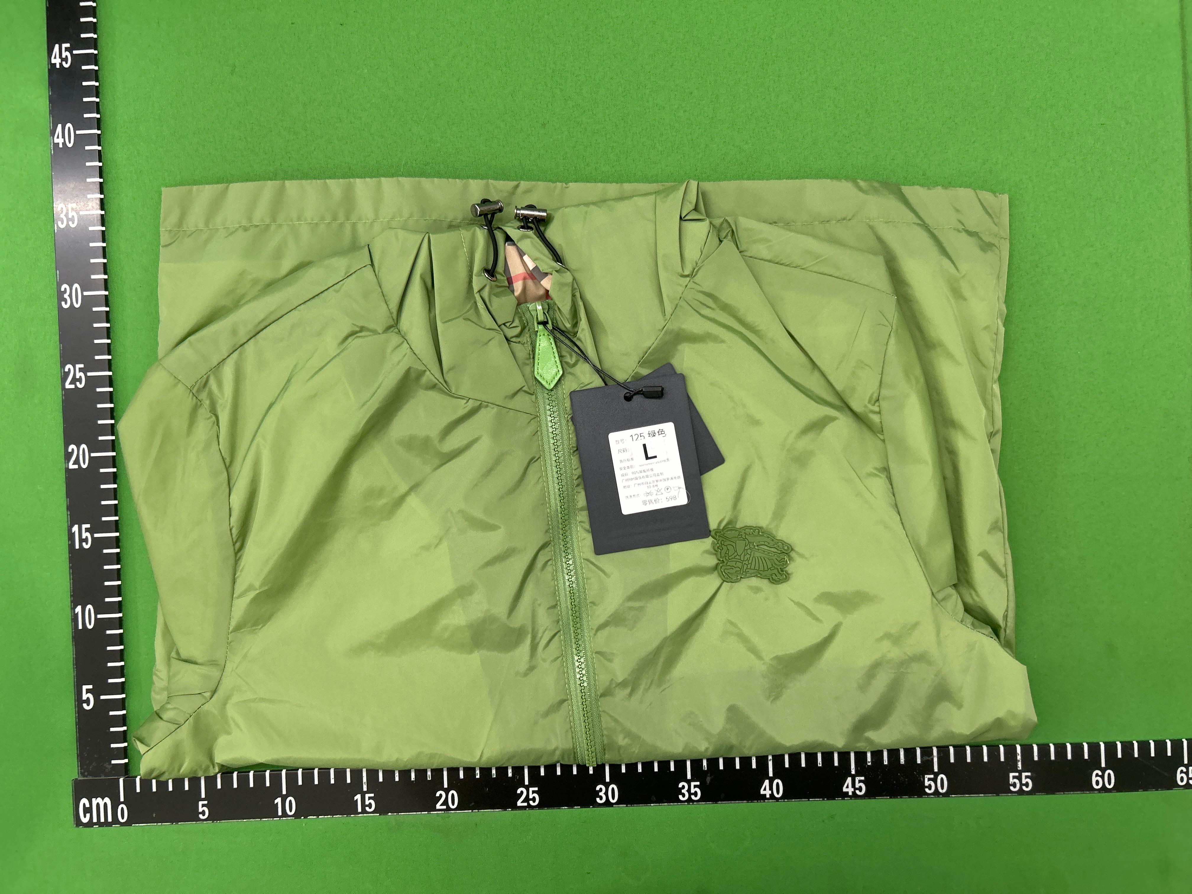 Foto QC 1 de Burberry Hooded Windbreaker Jacket Vintage Check Lining White