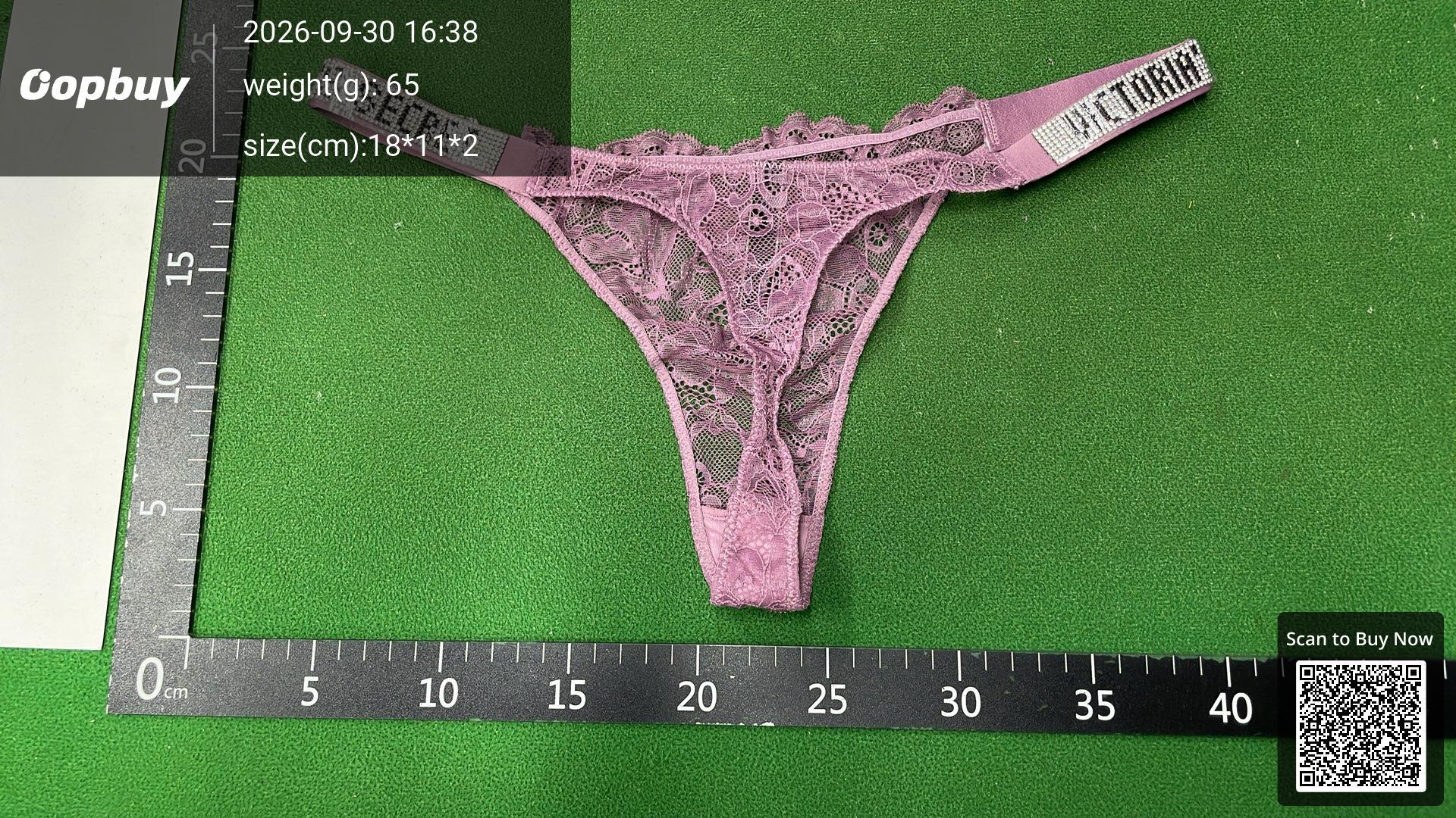 Foto QC 7 de Victoria's Secret Underwear Lace Rhinestone Thong Red
