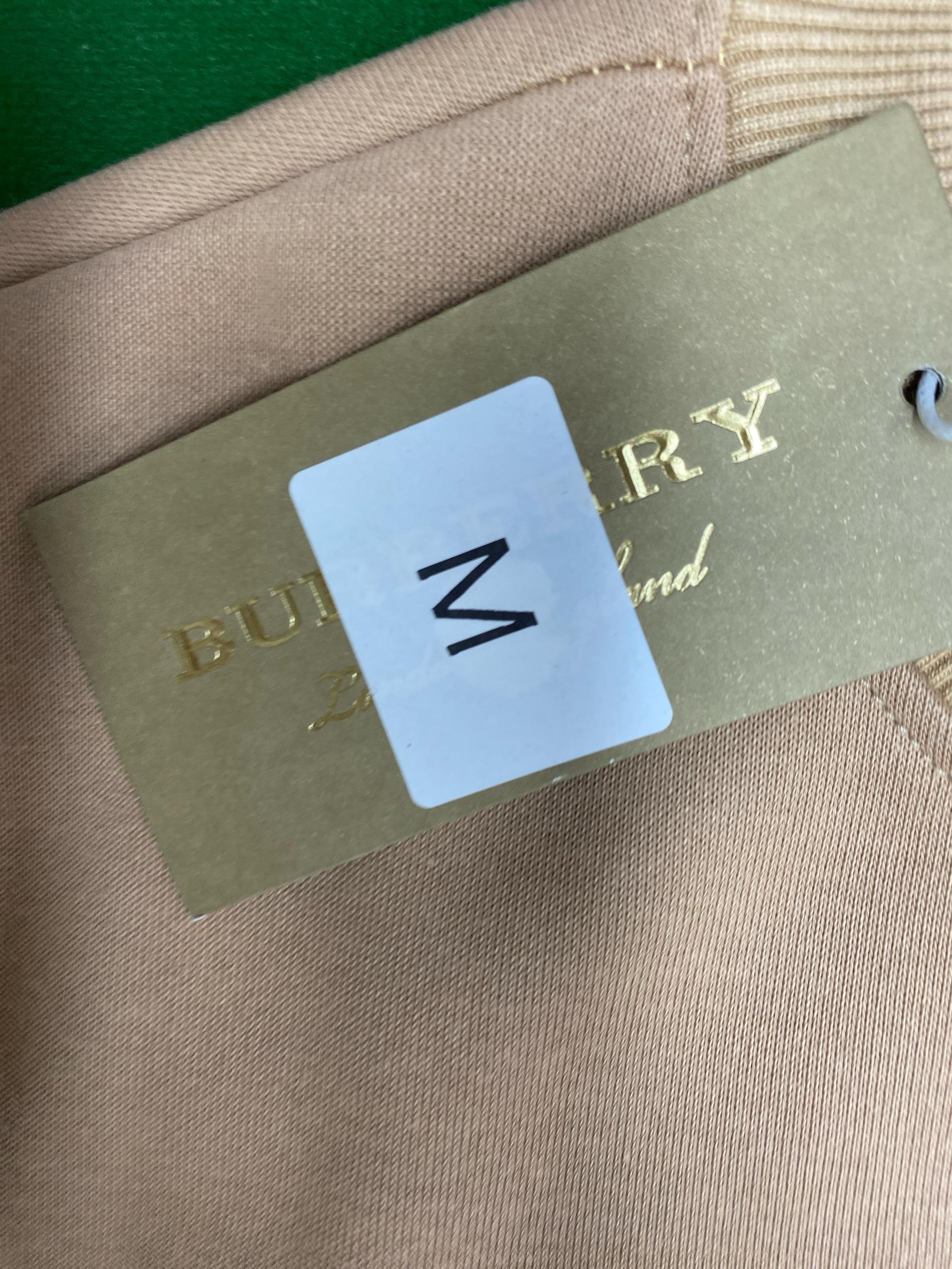 Foto QC 4 de Burberry Crewneck Sweater Embossed Logo Beige