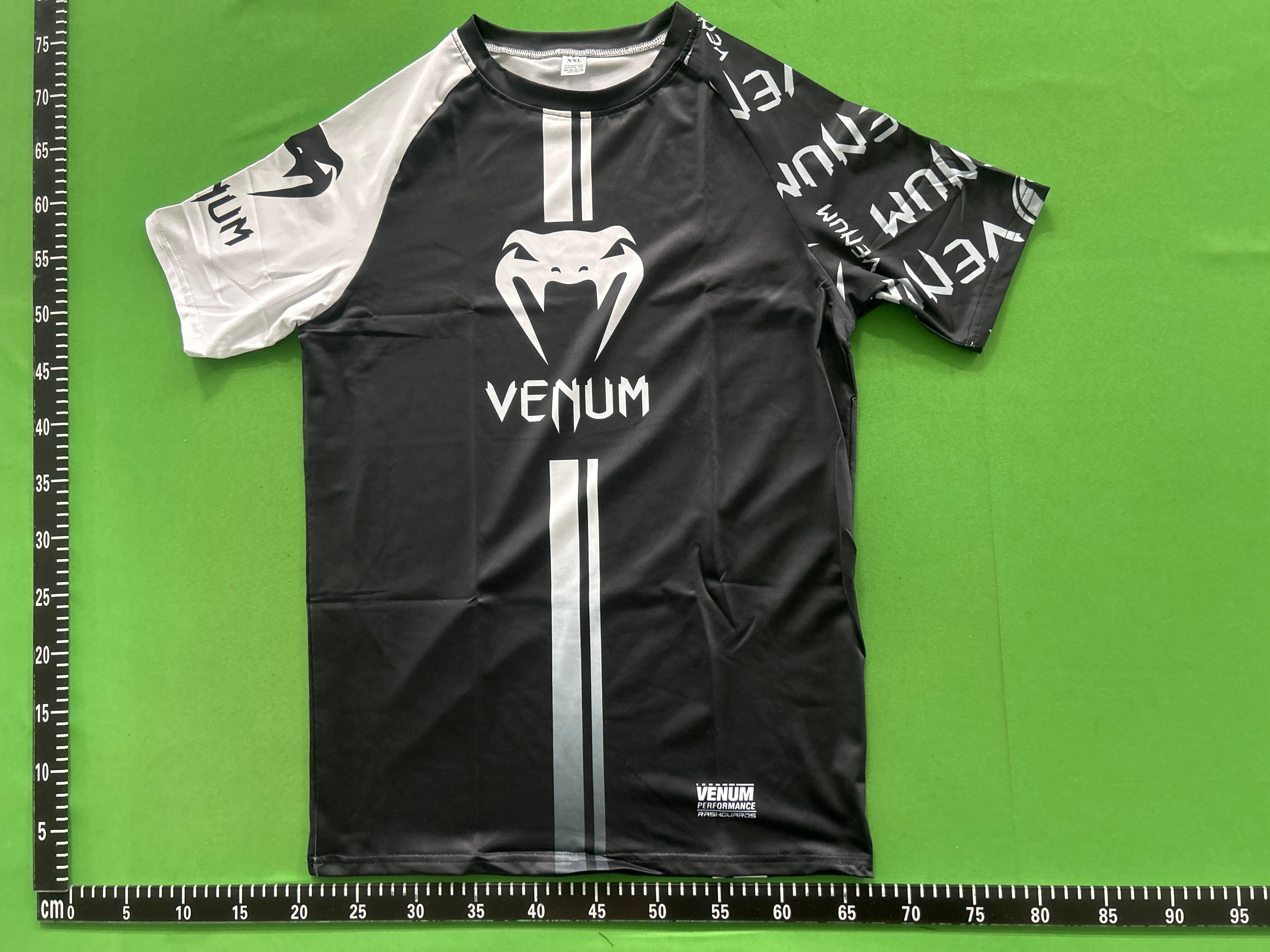 Foto QC 8 de Venum MMA Compression Set 4-Piece Black White