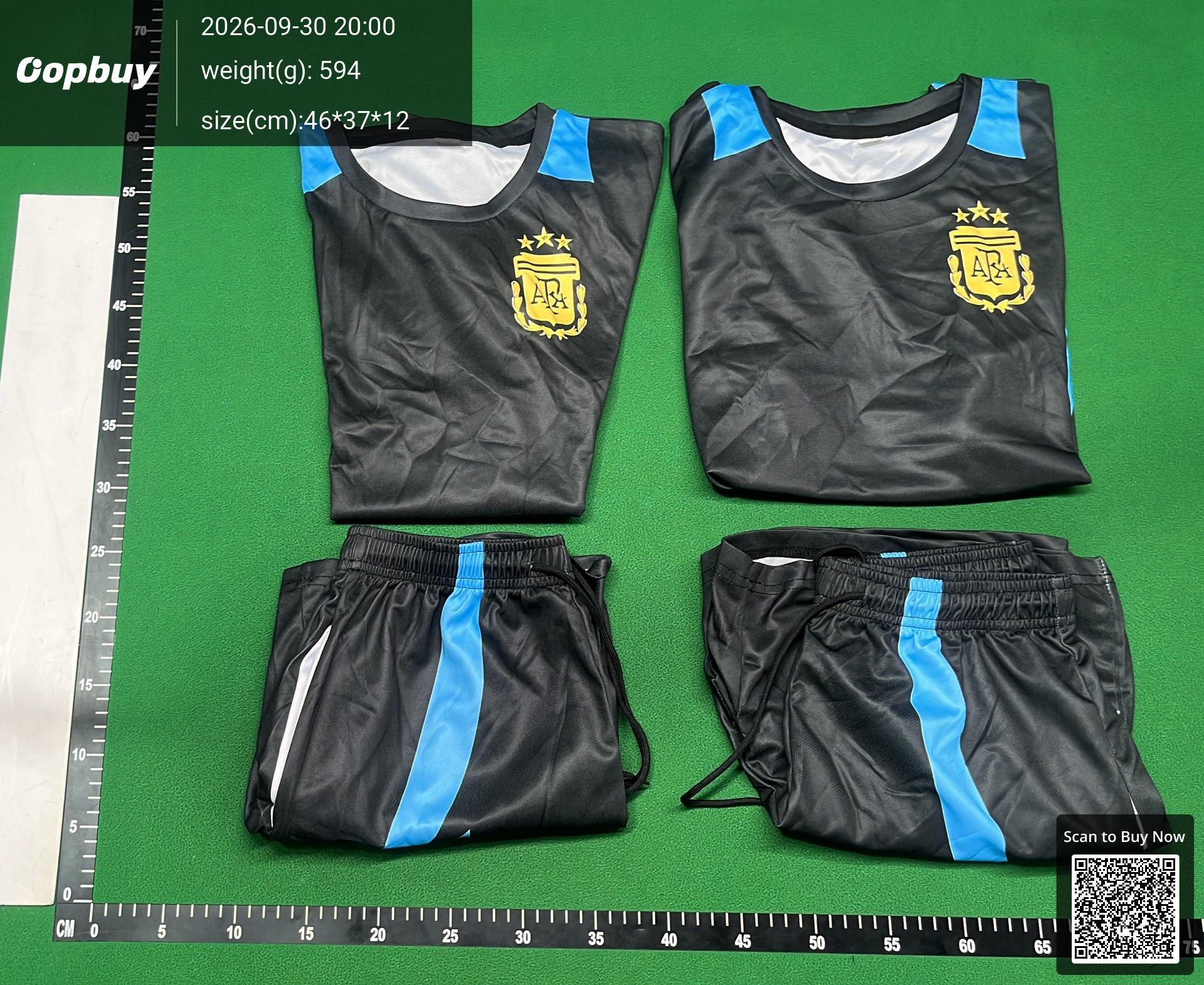 Foto QC 5 de Other Liverpool FC Training Set 2-Piece Black