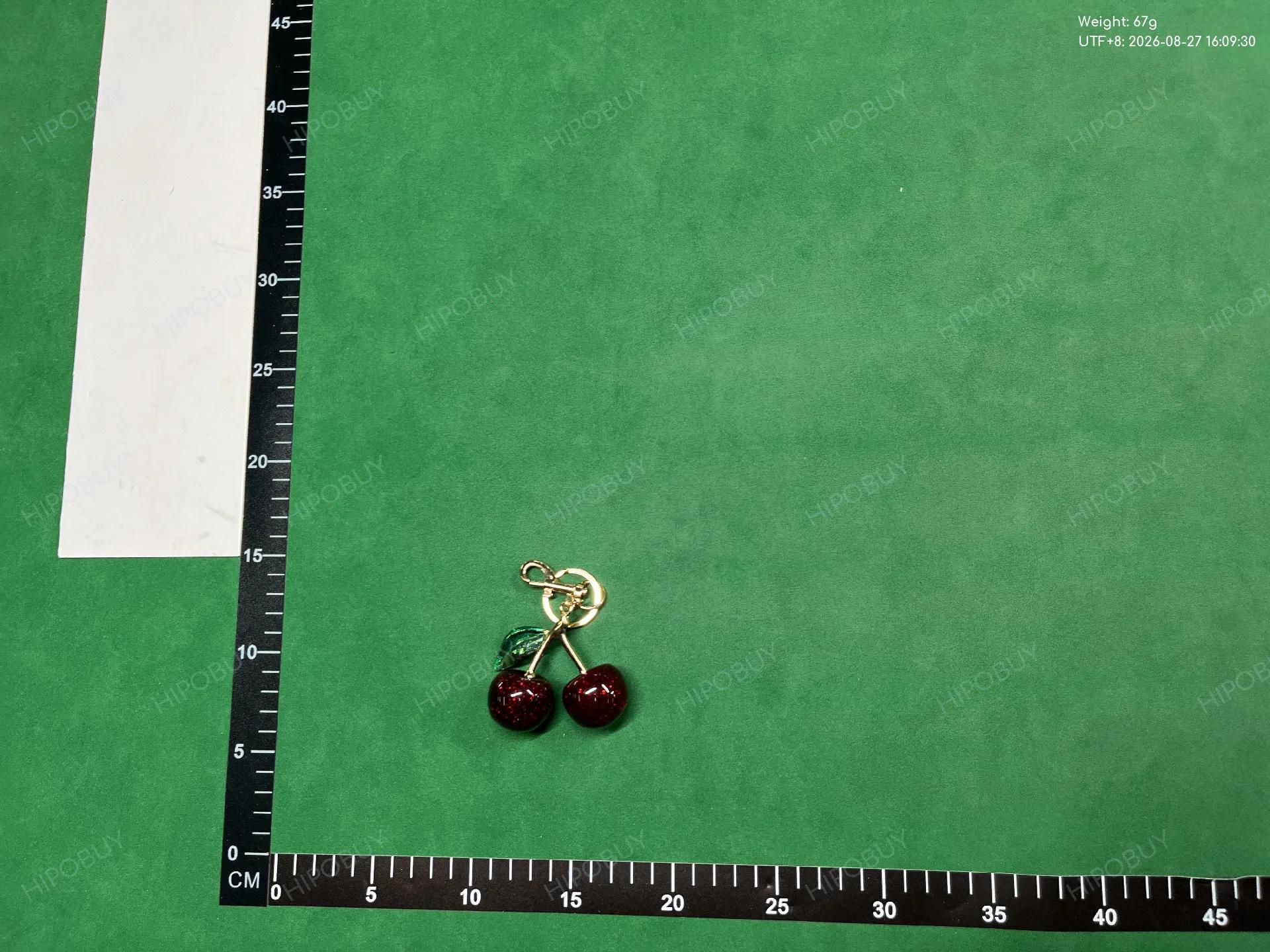 Foto QC 5 de Cherry Keychain Red